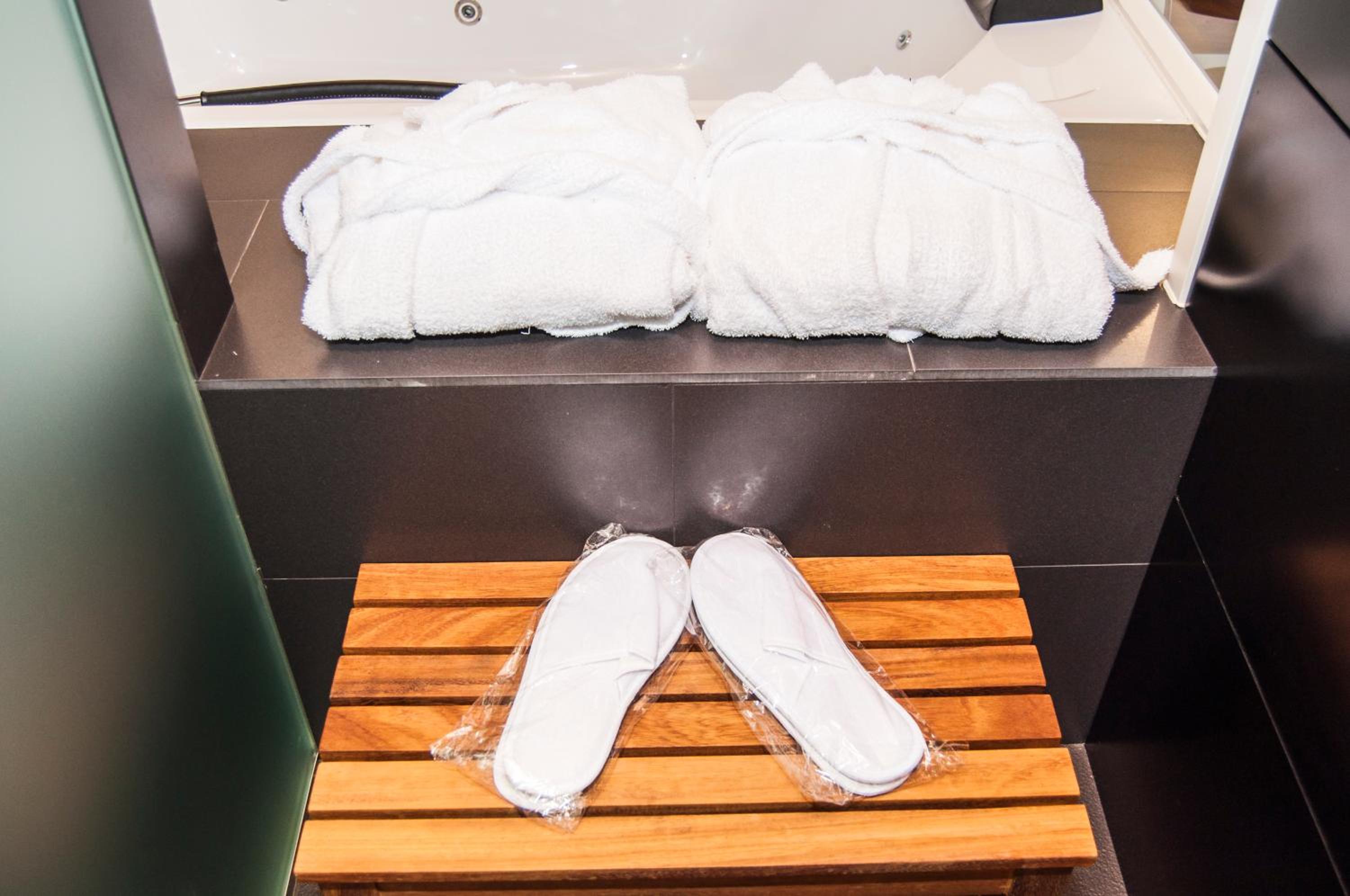 Superior Double Room - Photo 14
