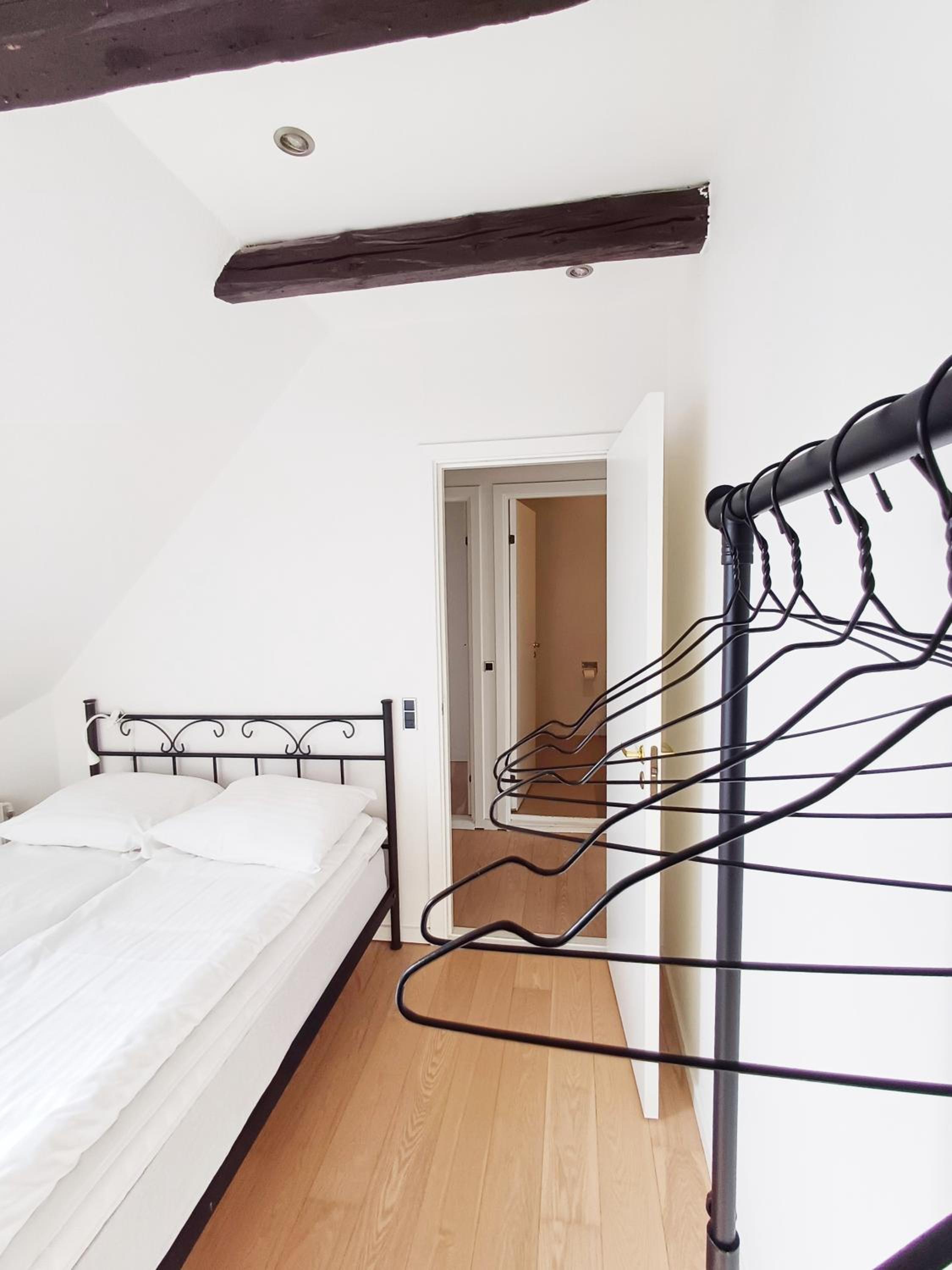 Apartment with Balcony photo 1