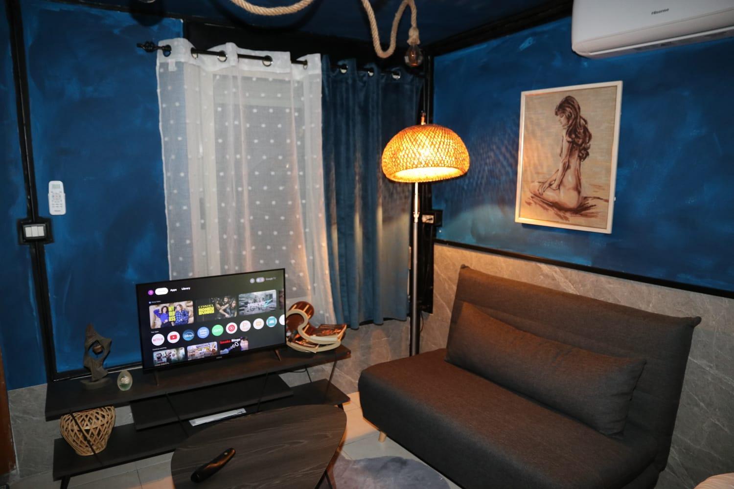 One-Bedroom Apartment