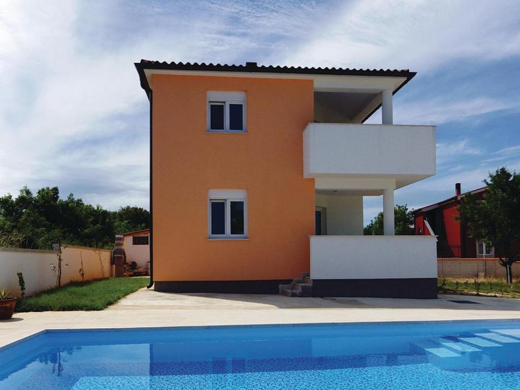 Vacation Home photo 2
