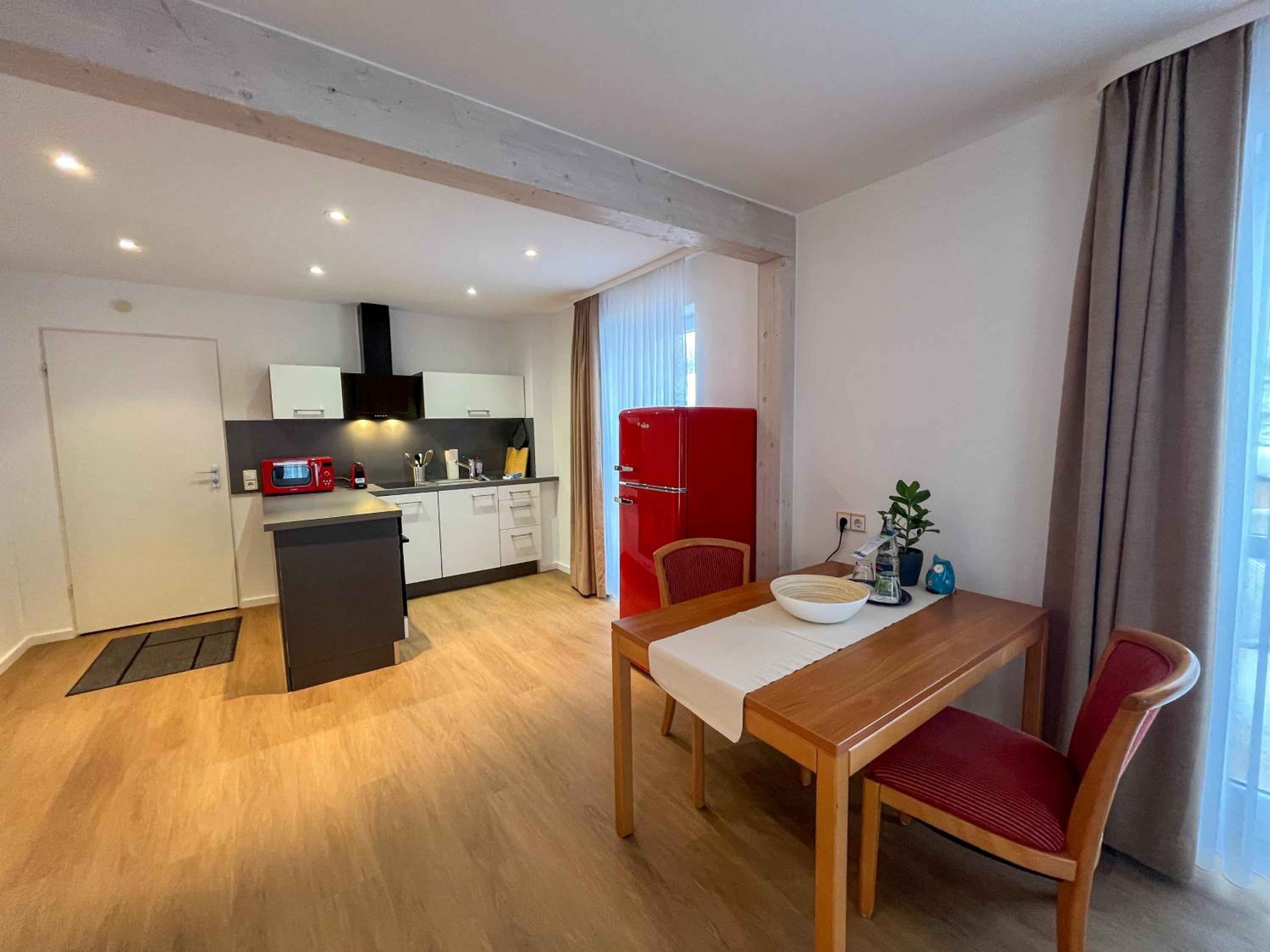 One-Bedroom Apartment with Balcony photo 3