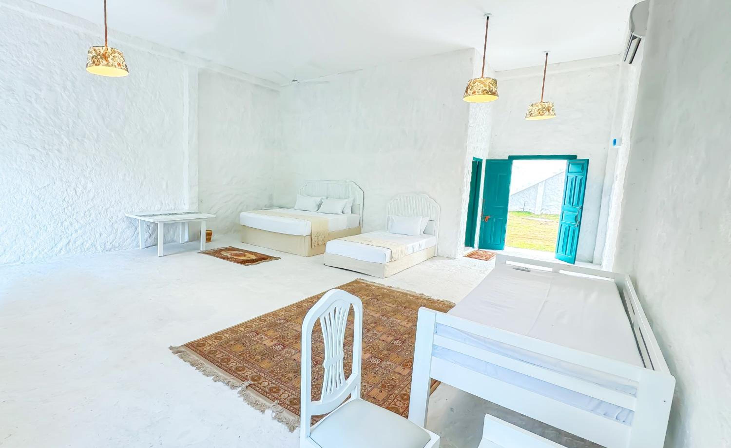 Villa photo 1