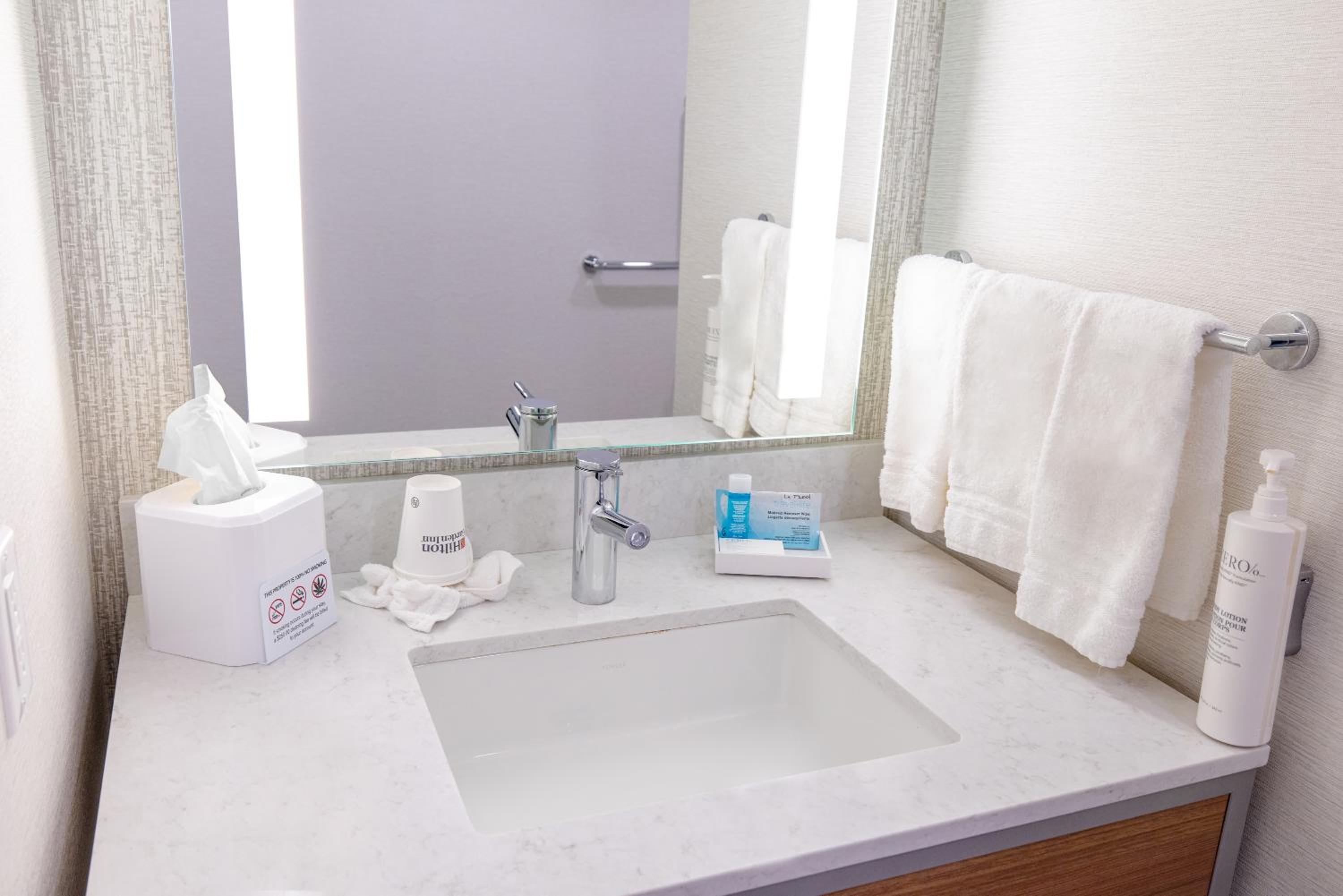 Queen Room with Two Queen Beds - Mobility and Hearing Access - Photo 11