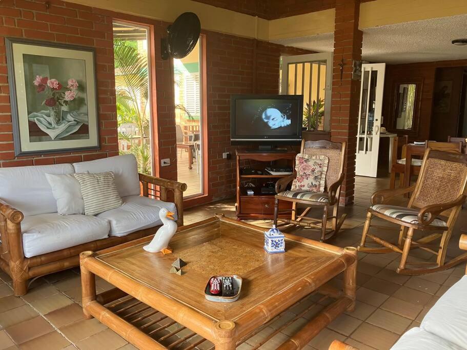 Three-Bedroom House photo 3
