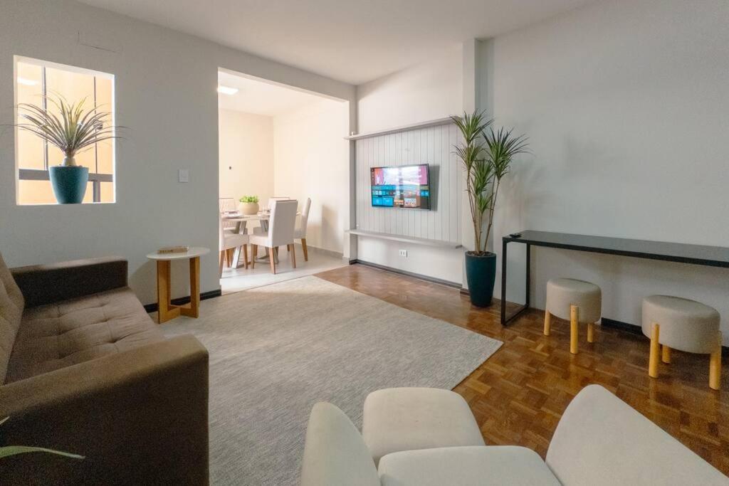 Three-Bedroom Apartment photo 1