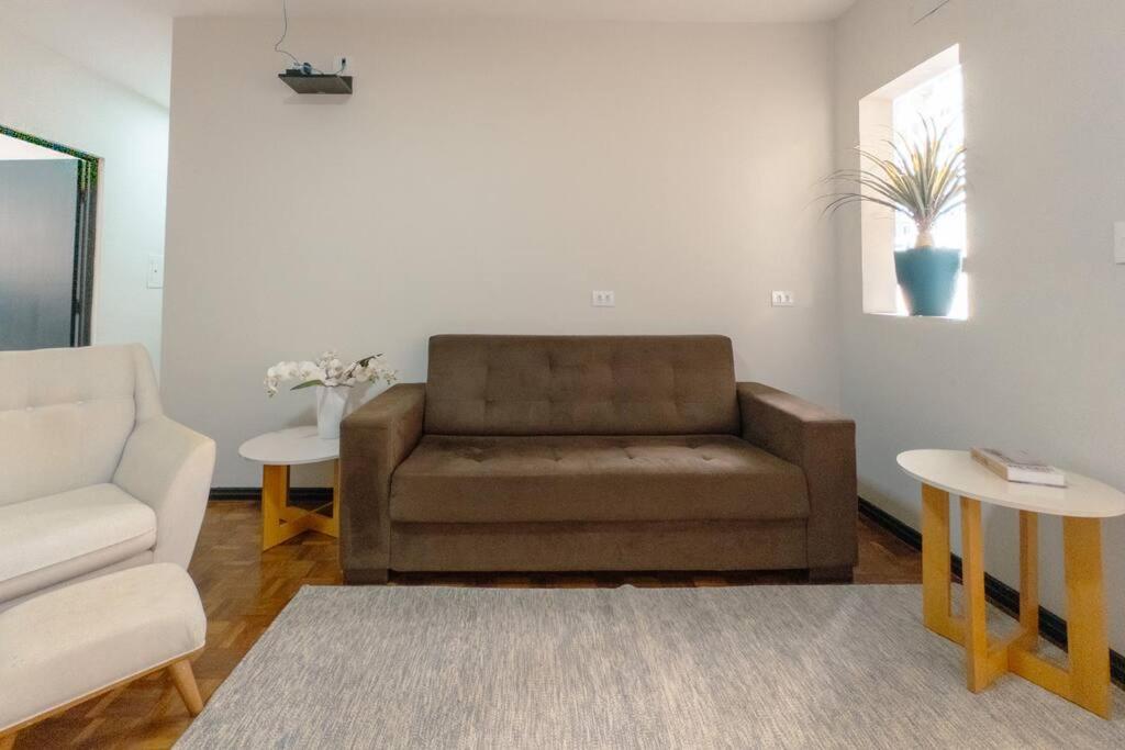 Three-Bedroom Apartment photo 2