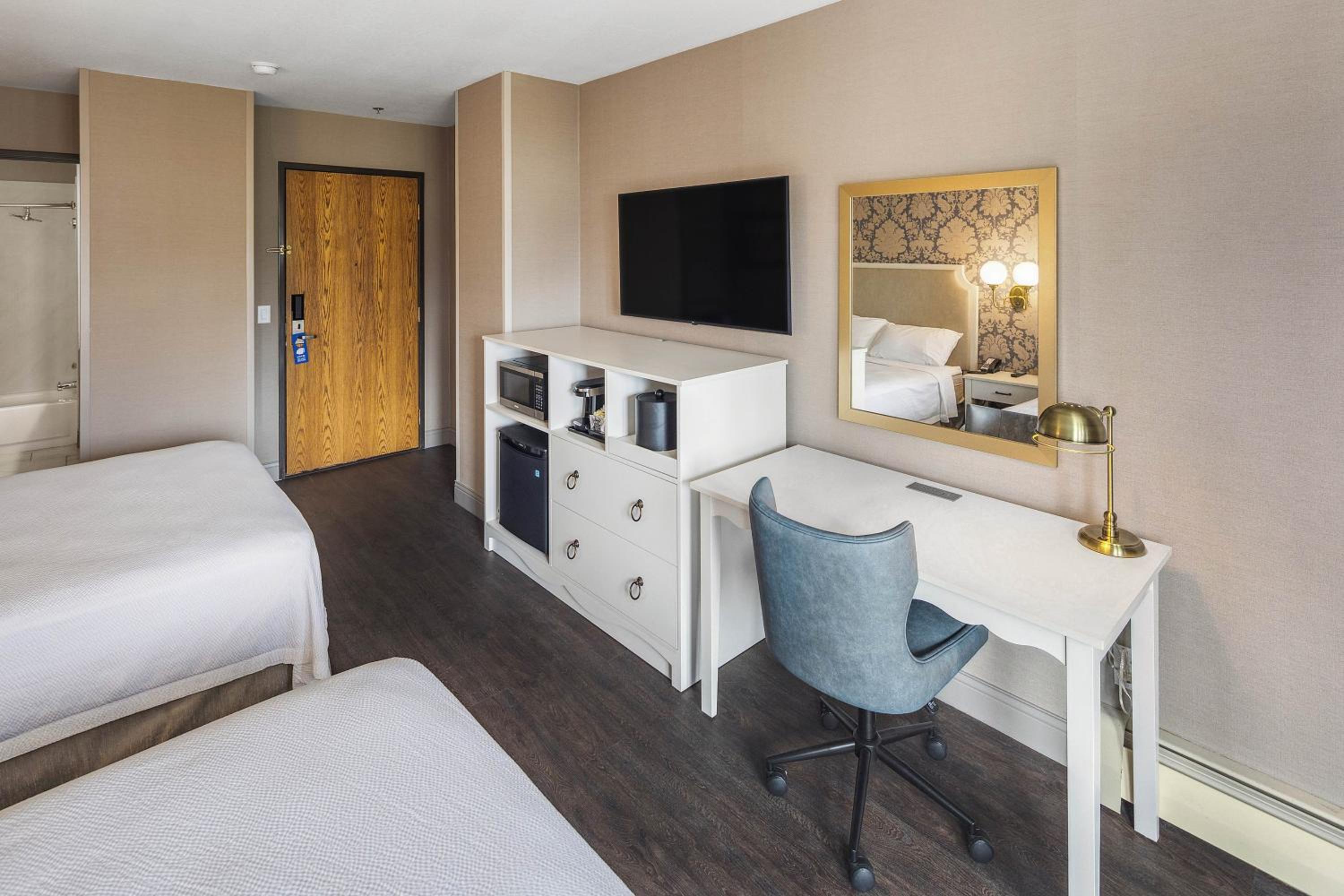 Deluxe Queen Room with Two Queen Beds - Photo 1