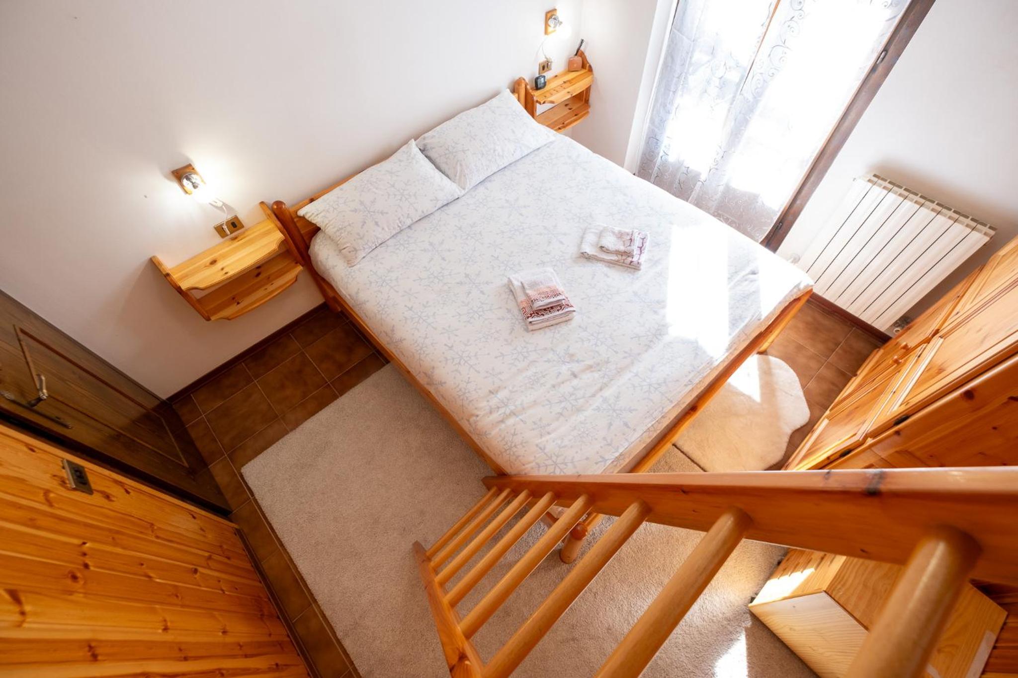 Apartment with Mountain View photo 2
