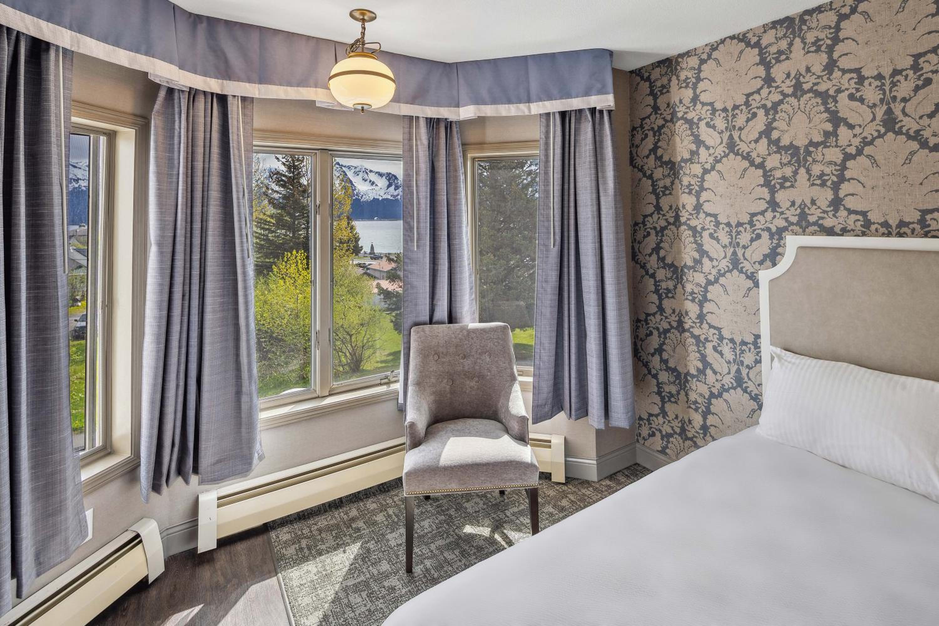 Executive Queen Room with Two Queen Beds photo 1