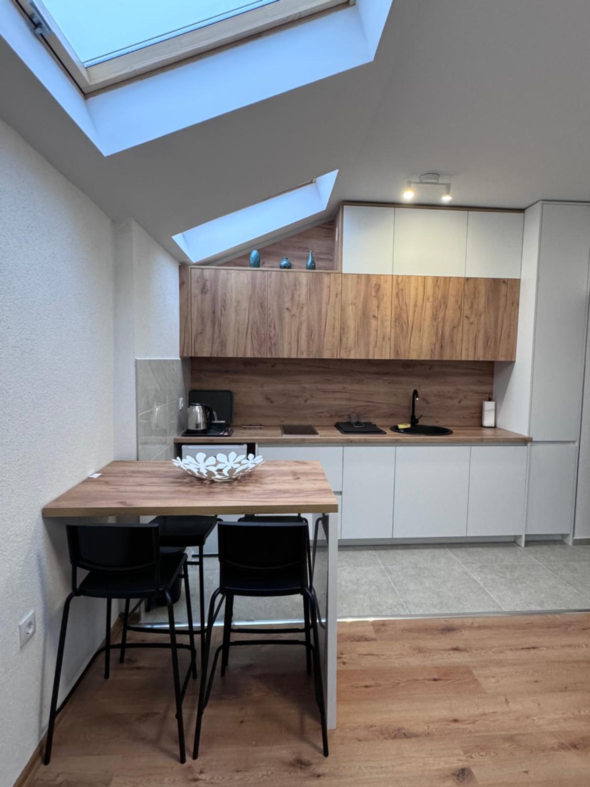 Apartment photo 2