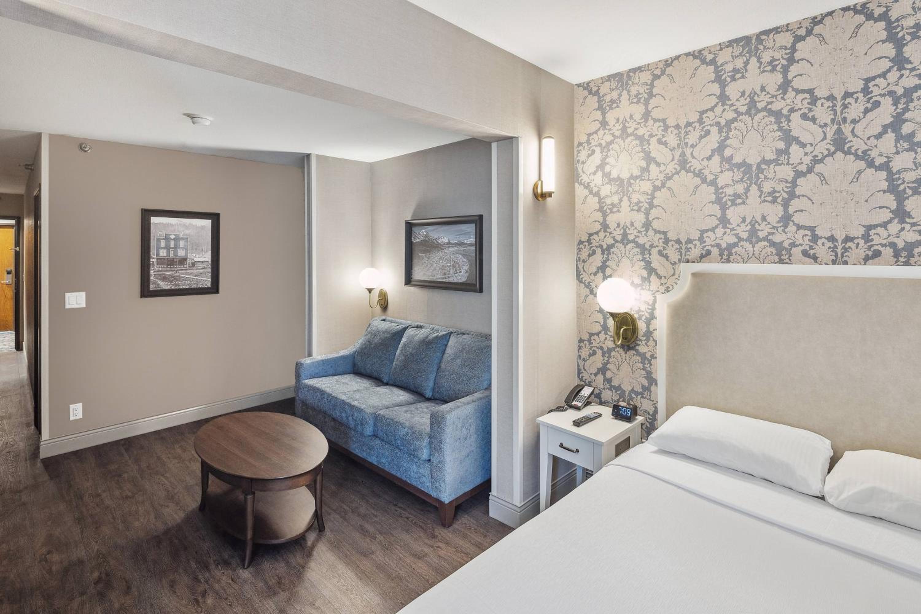 Deluxe Queen Room photo 1