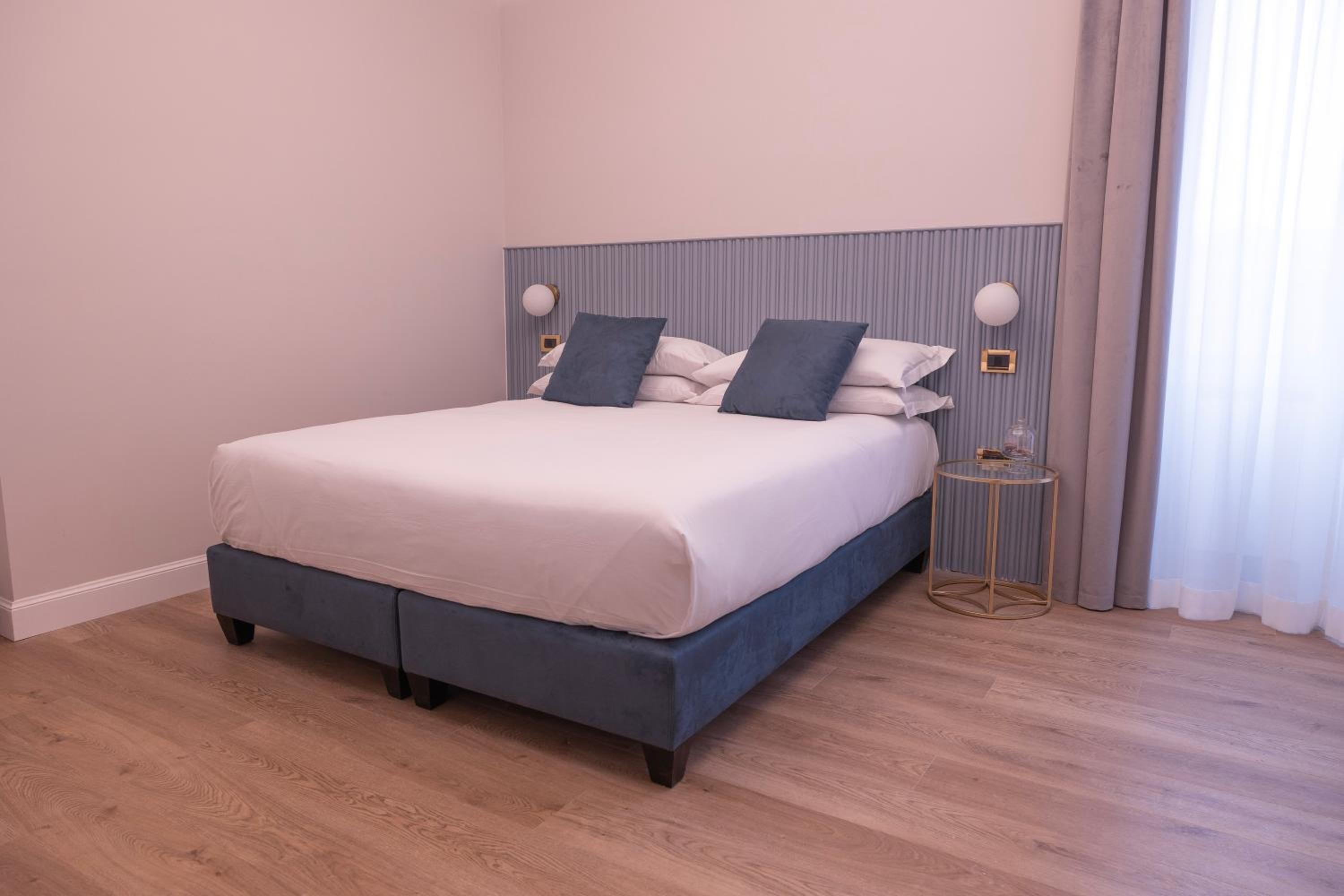 Deluxe Double or Twin Room photo 1