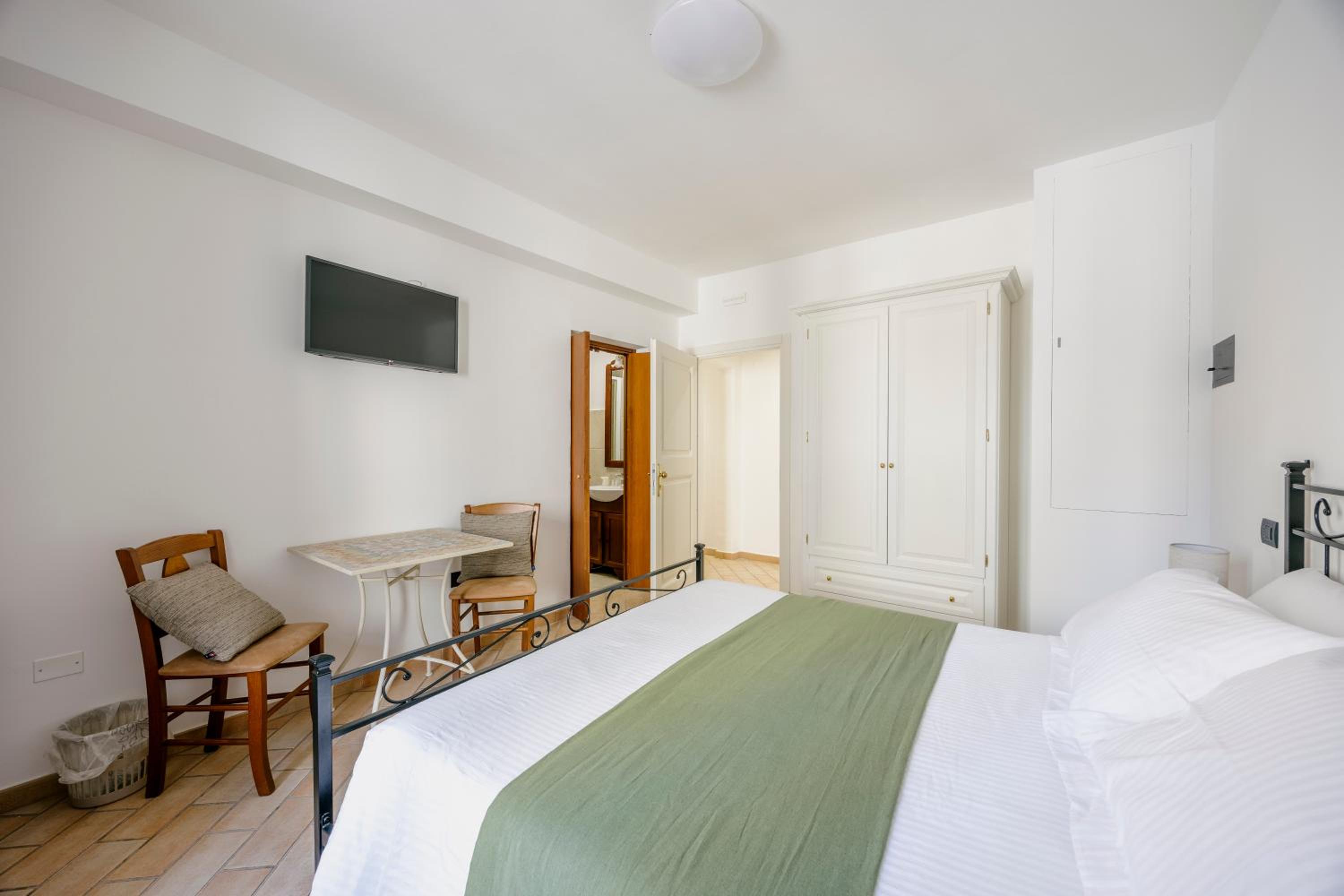 Superior Double Room photo 2