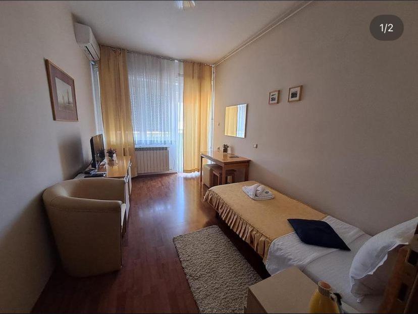 One-Bedroom Apartment With Terrace photo 1