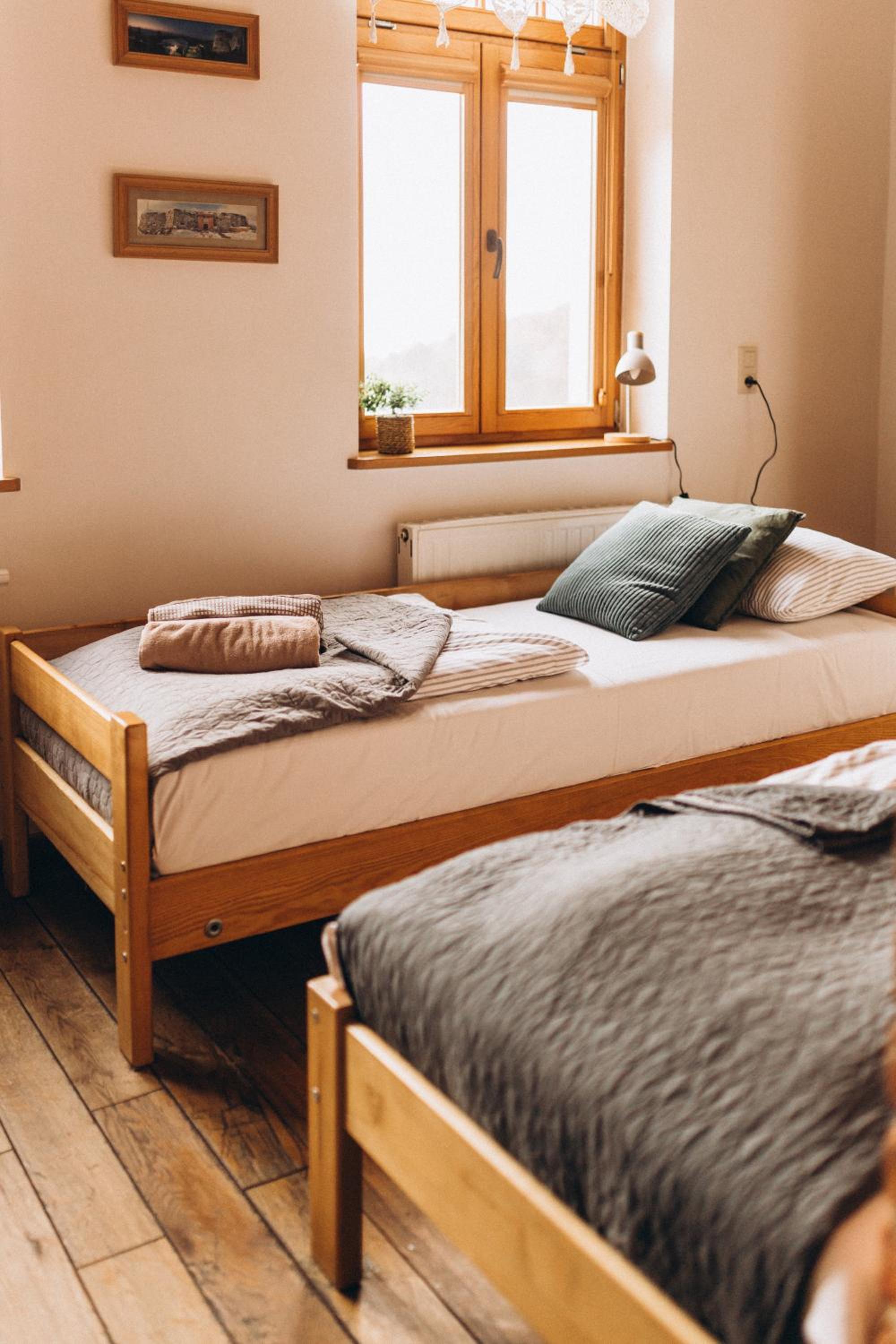 Quadruple Room with Private Bathroom - Photo 9