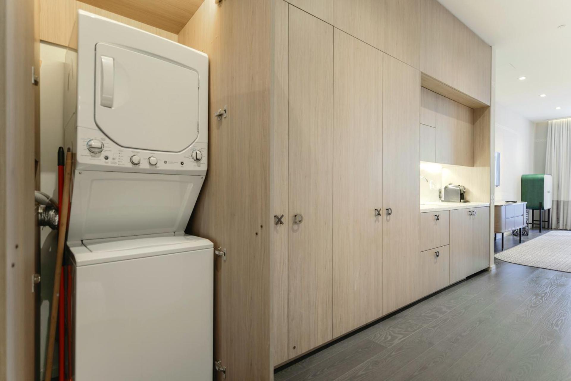 Suite Apartment photo 2
