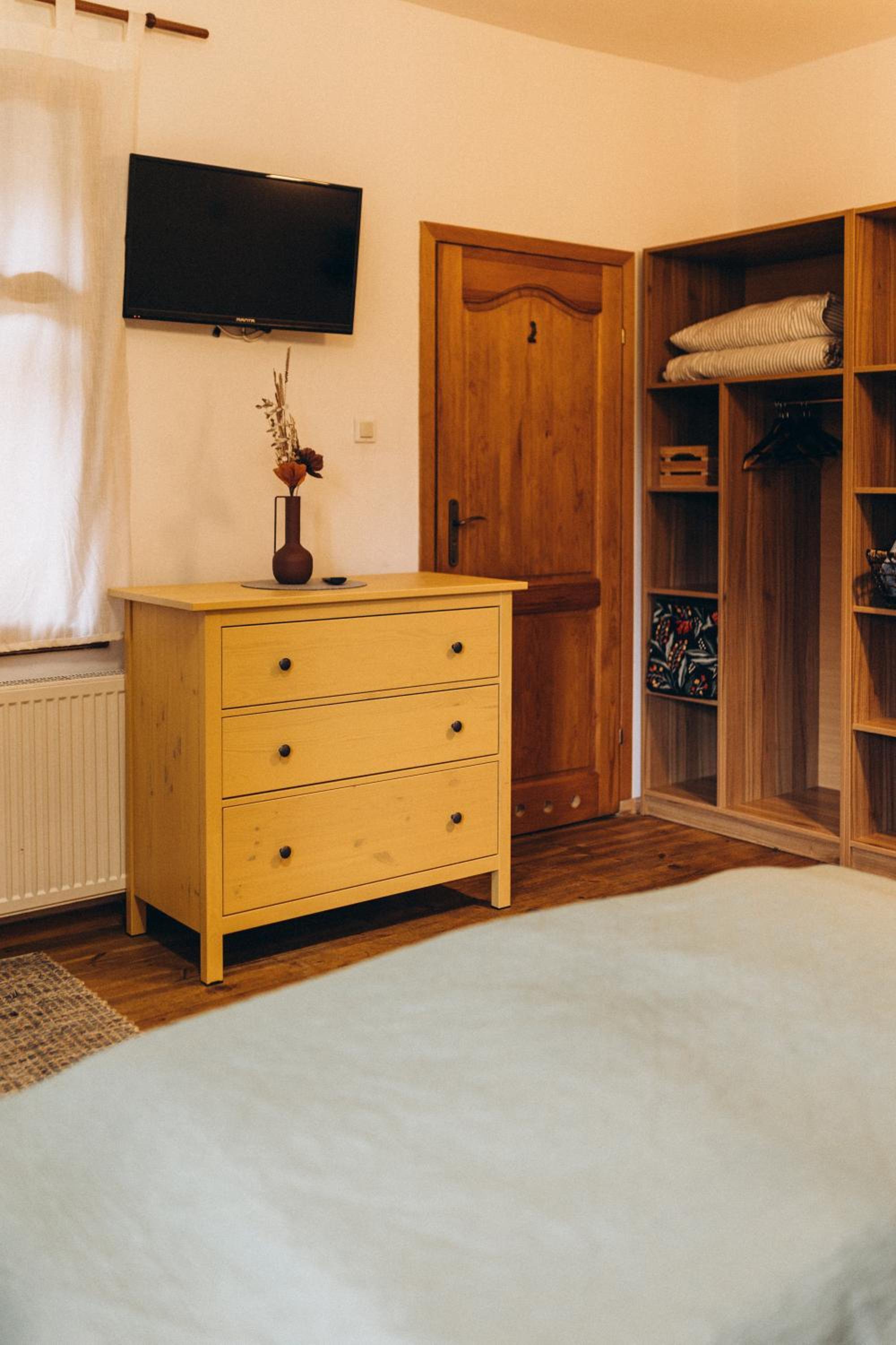 Triple Room with Balcony - Photo 19