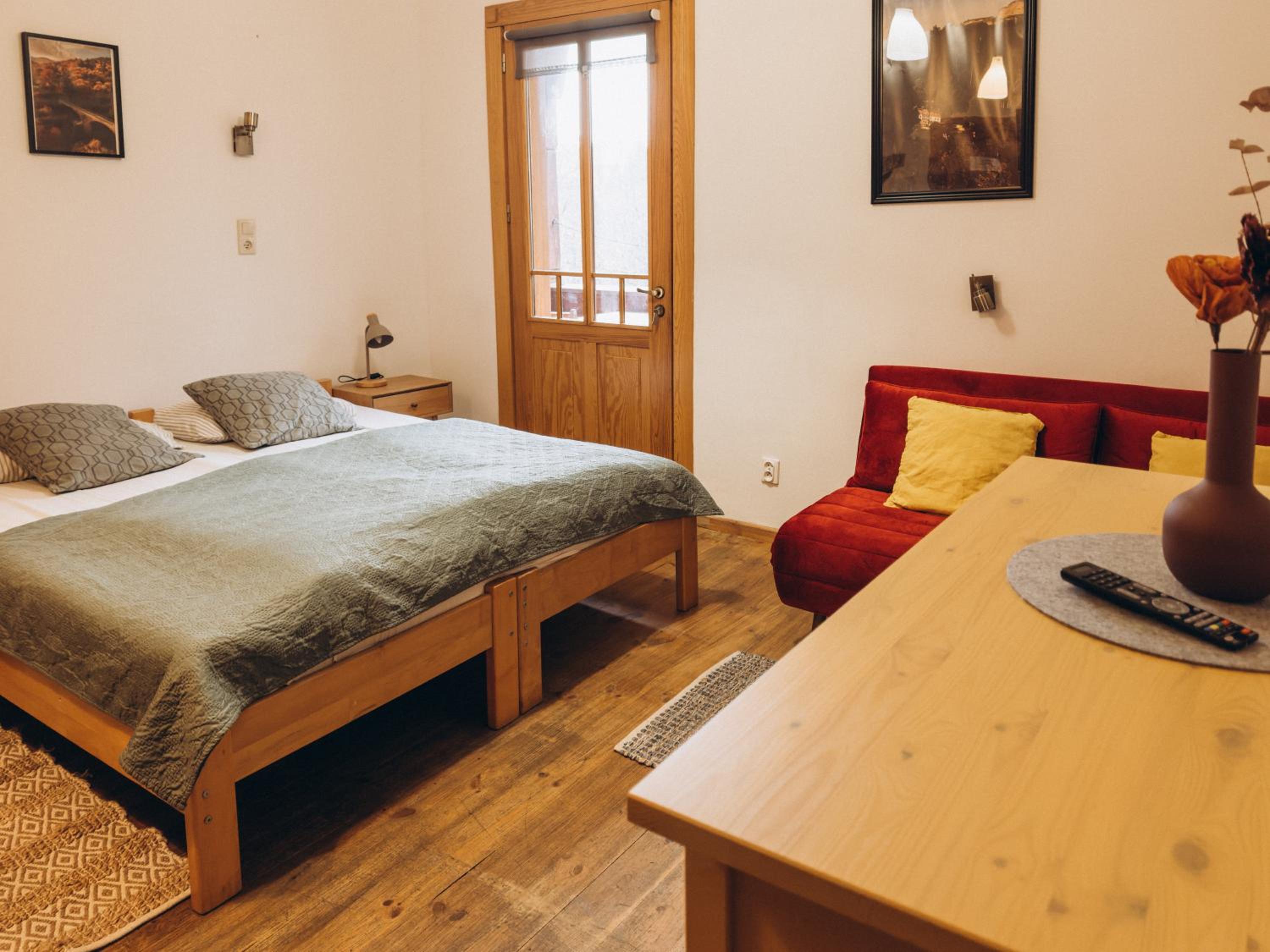 Triple Room with Balcony - Photo 22