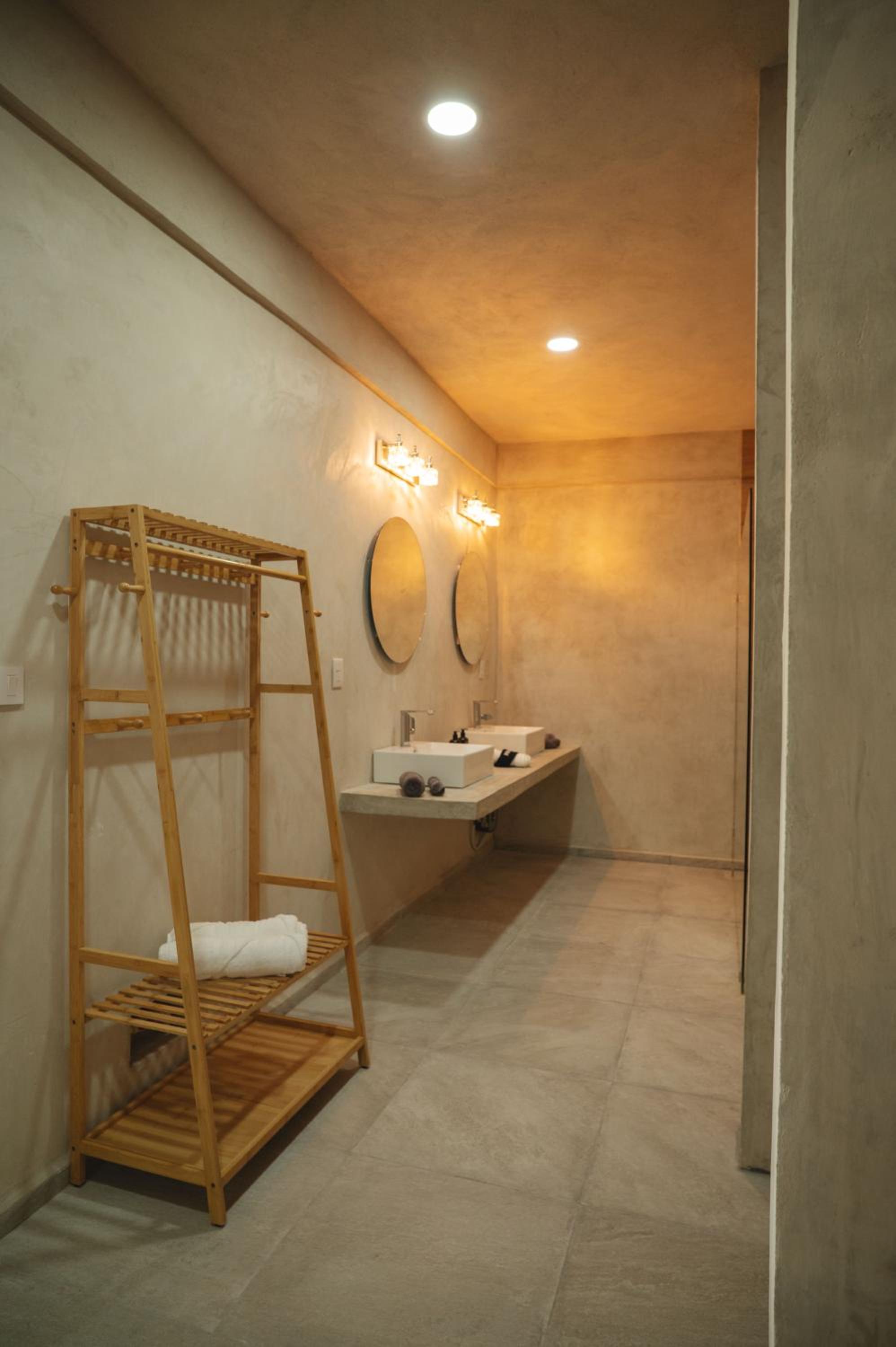 Deluxe Suite photo 2