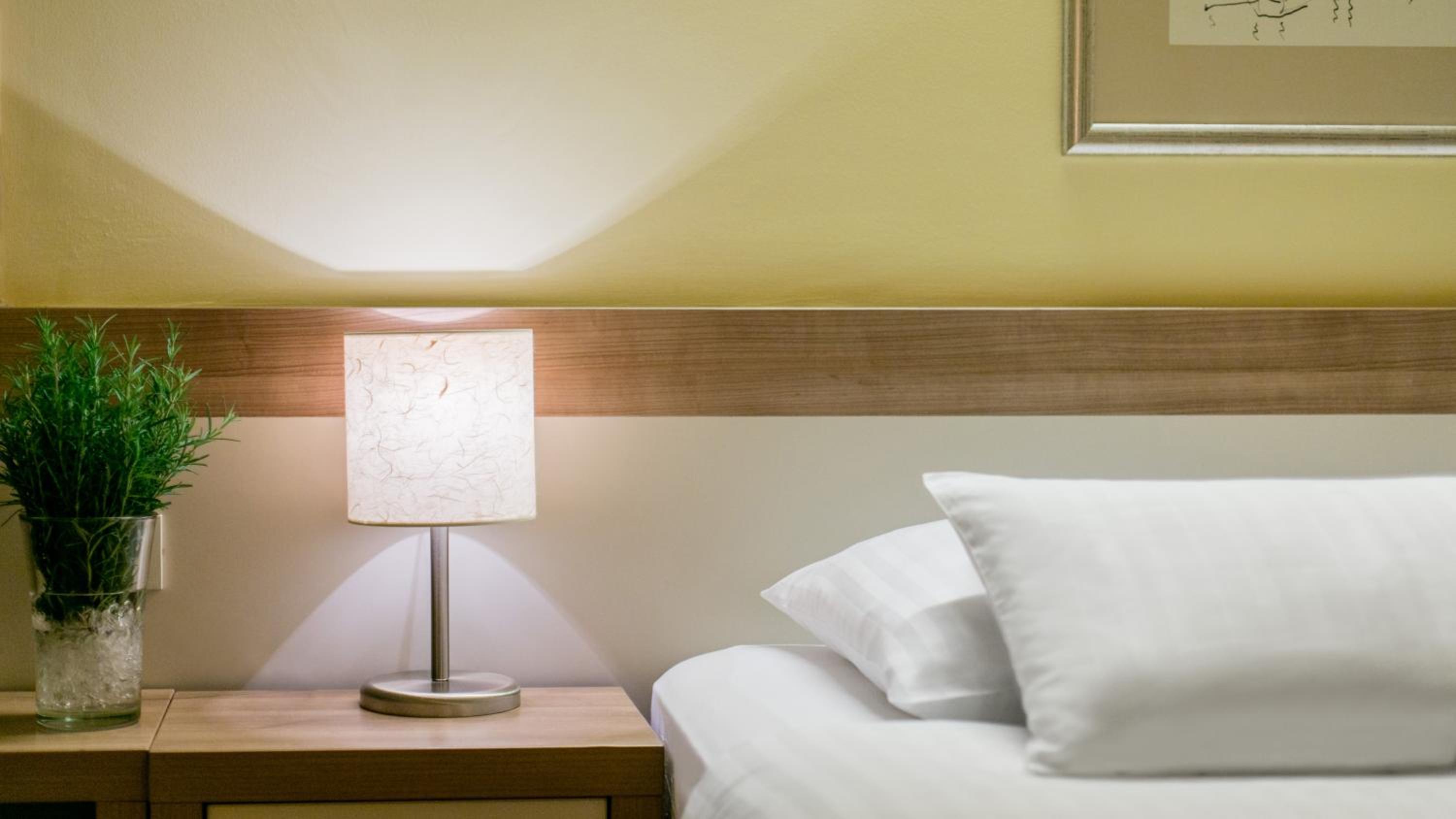 Standard Twin Room with Extra Bed,Sea Side and Balcony - Photo 1