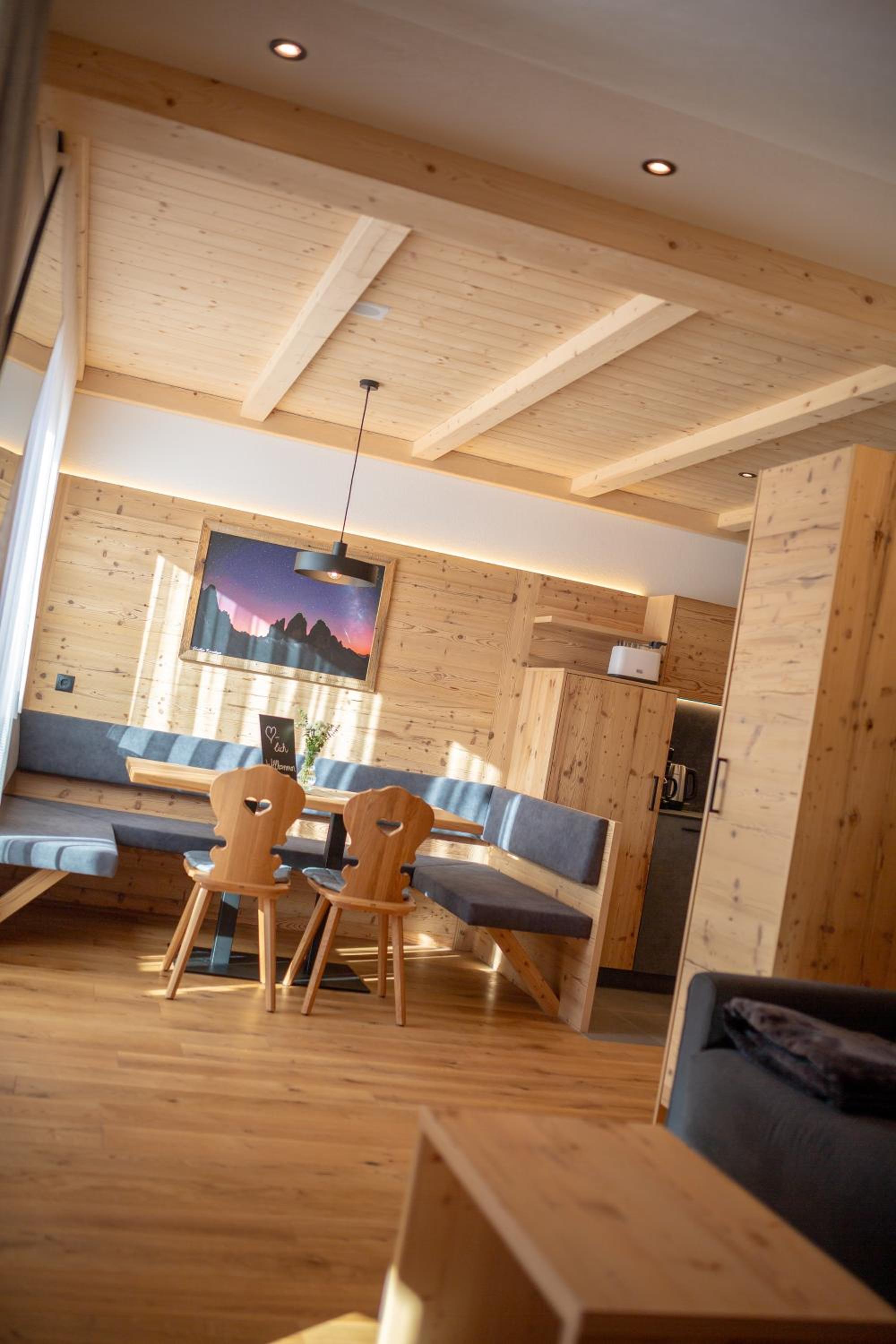 Two-Bedroom Apartment With Balcony photo 1
