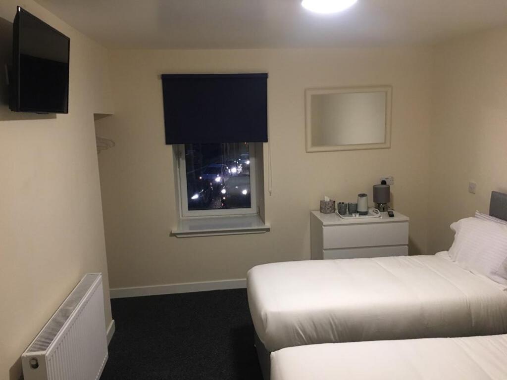 Twin Room with Private Bathroom photo 2