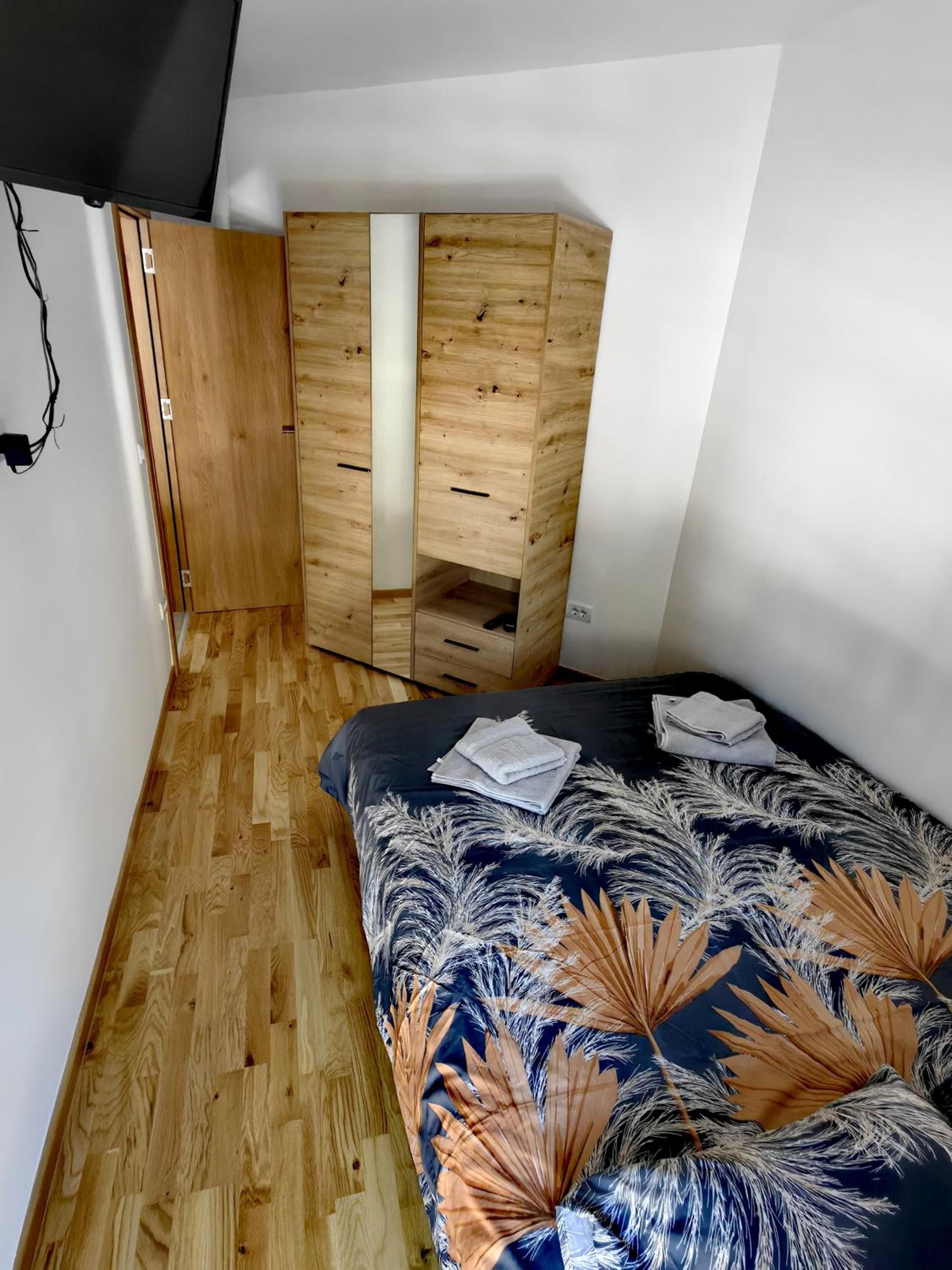 One-Bedroom Apartment photo 3