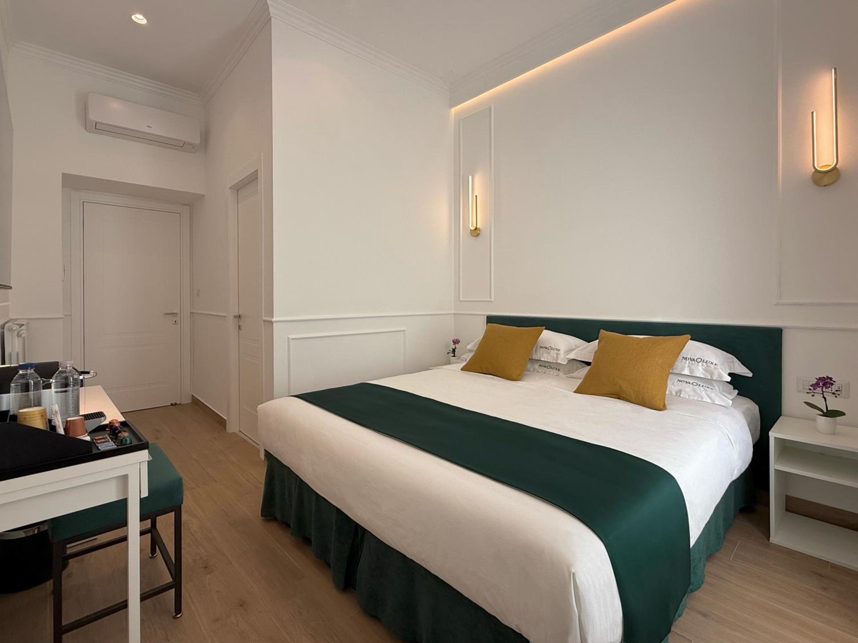 Superior King Room photo 3