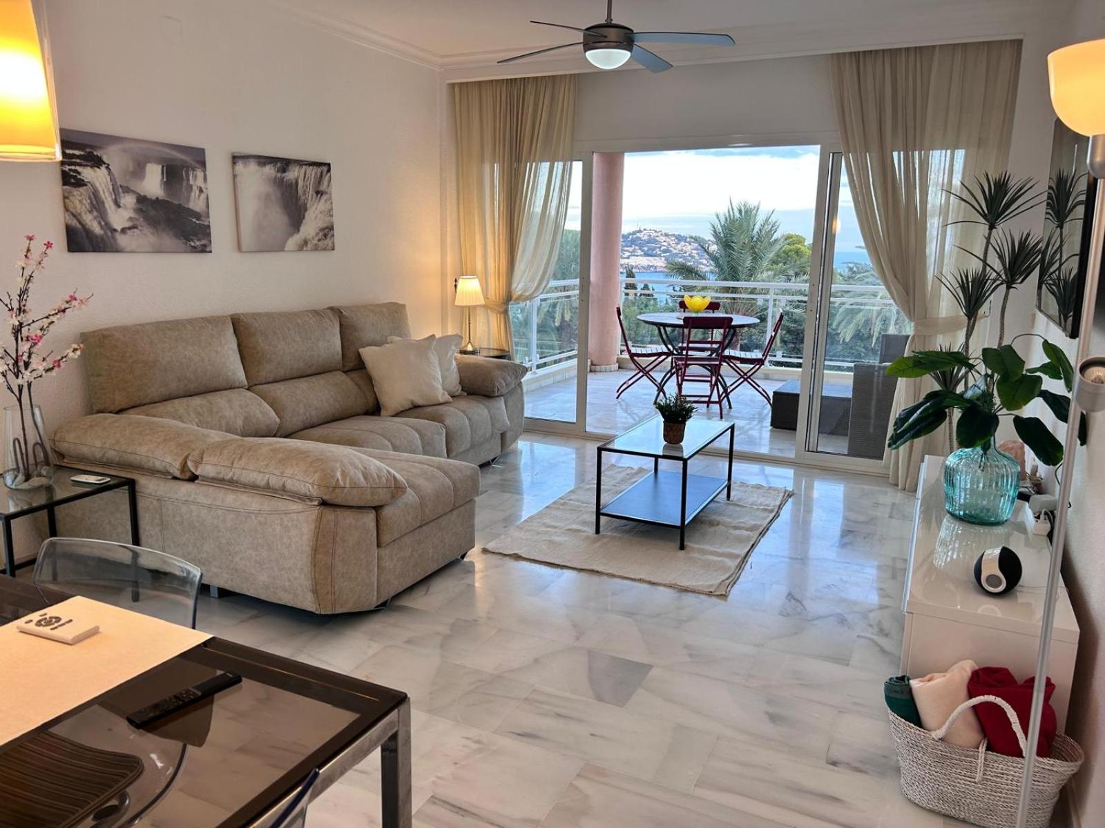 Villa de Tres Habitaciones