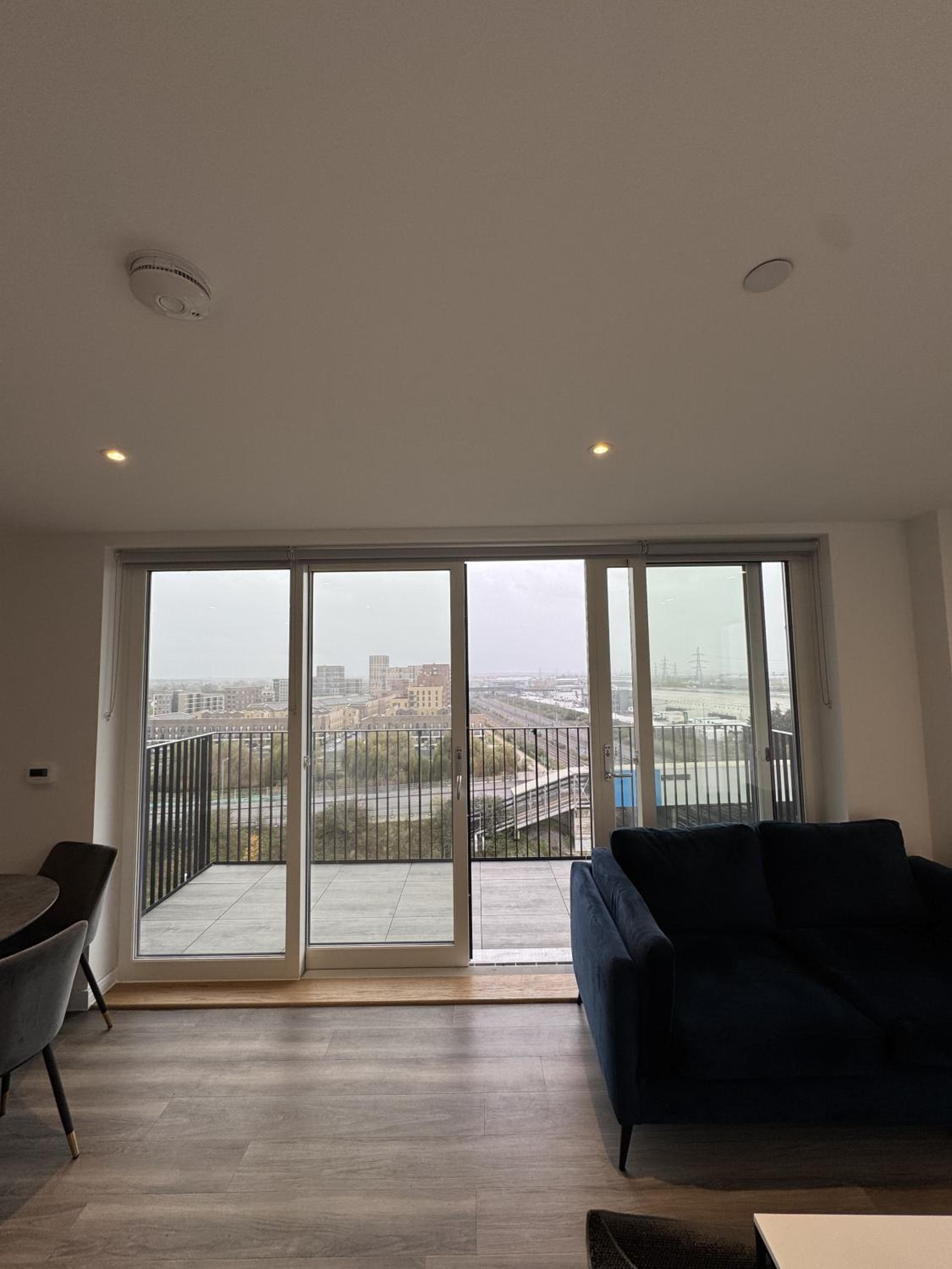 Two-Bedroom Apartment with Balcony photo 2