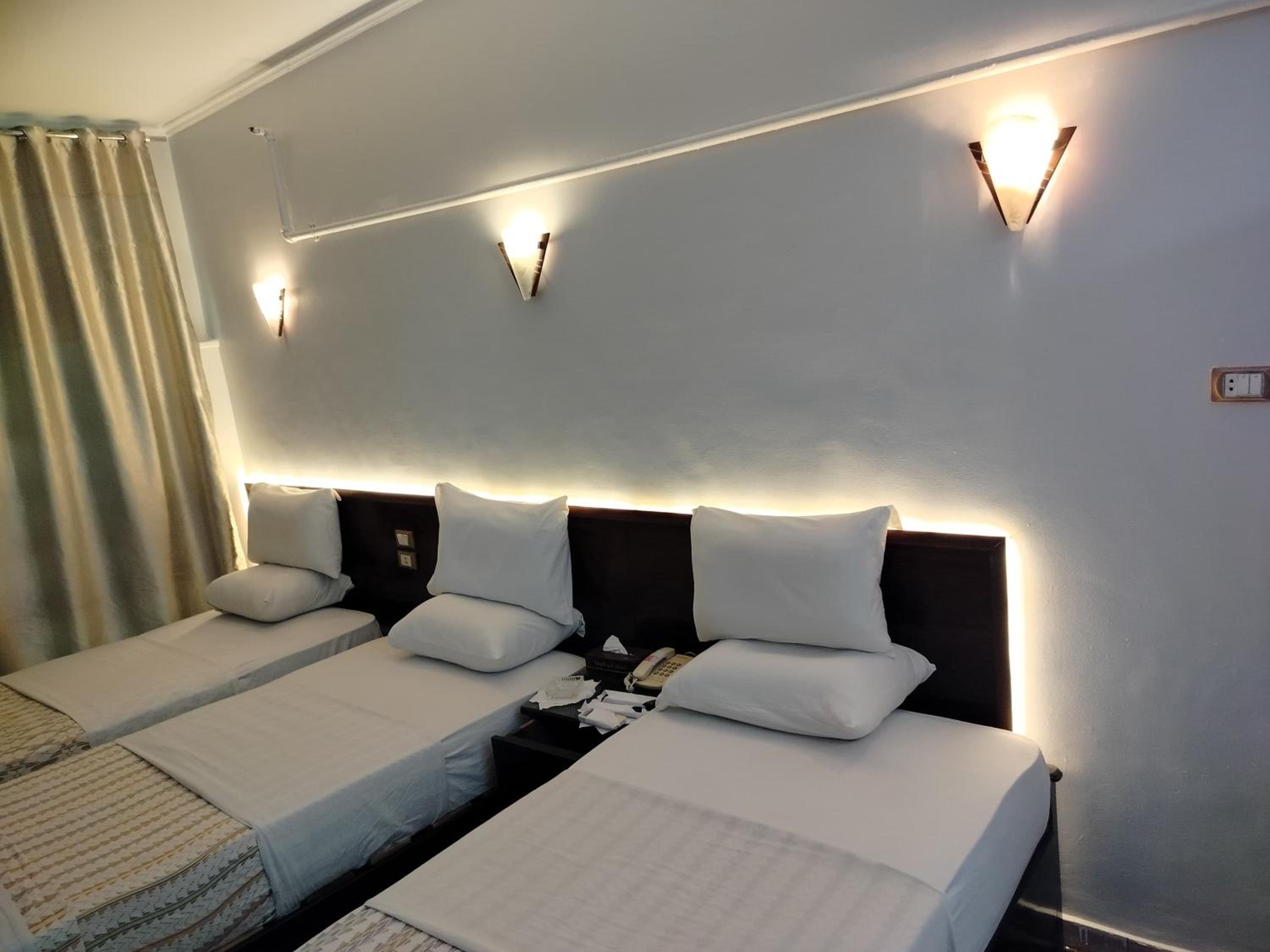 Triple Room with Private Bathroom photo 3
