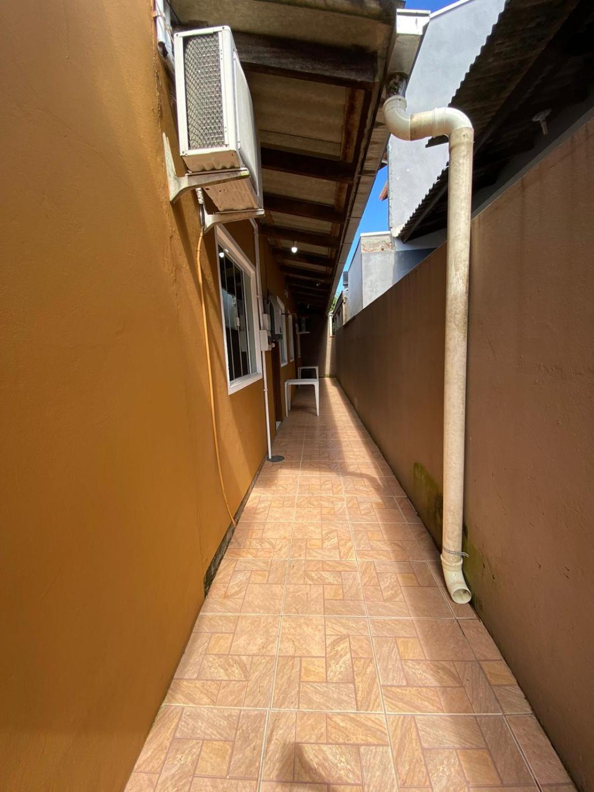 One-Bedroom House photo 2