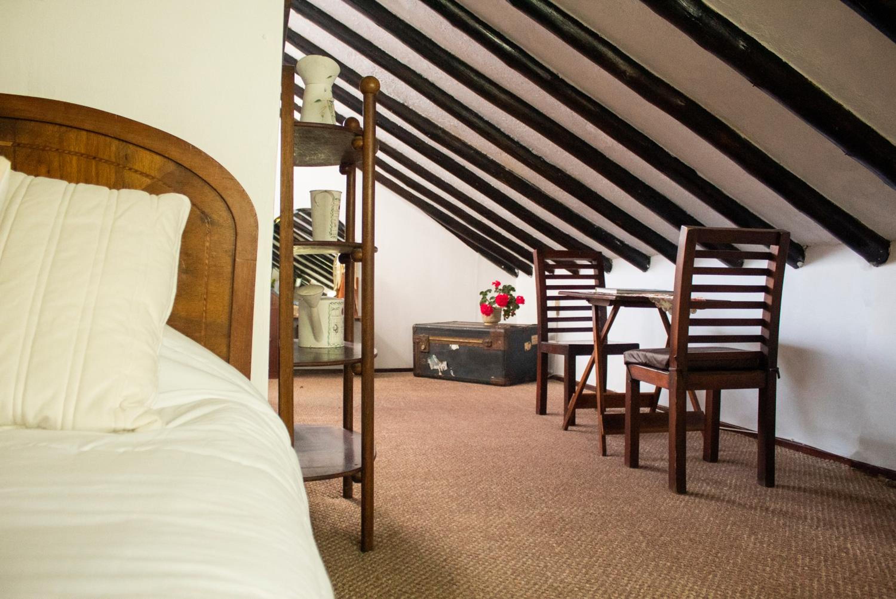 Deluxe King Suite photo 2