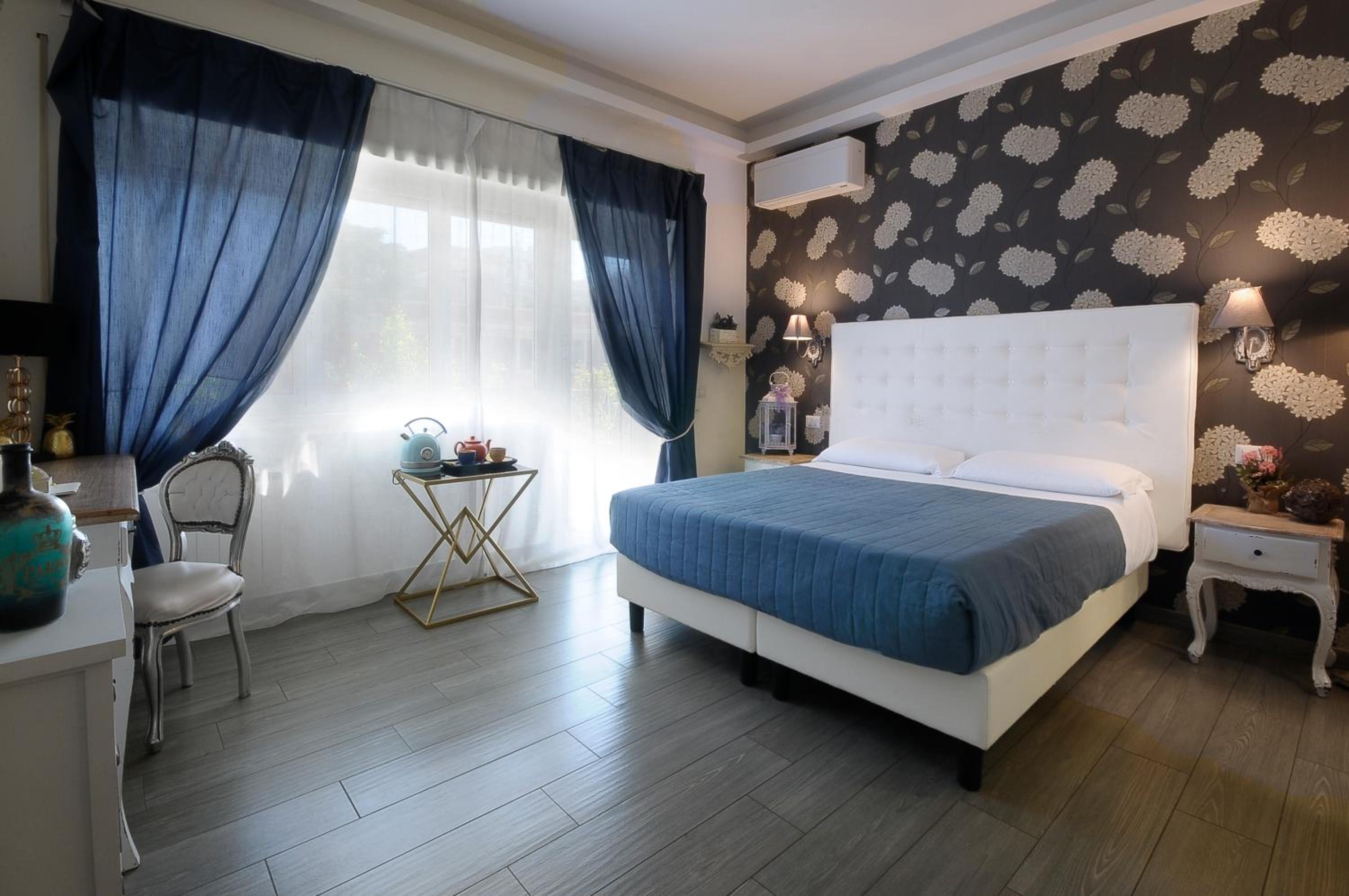 Deluxe Double or Twin Room with Balcony photo 1