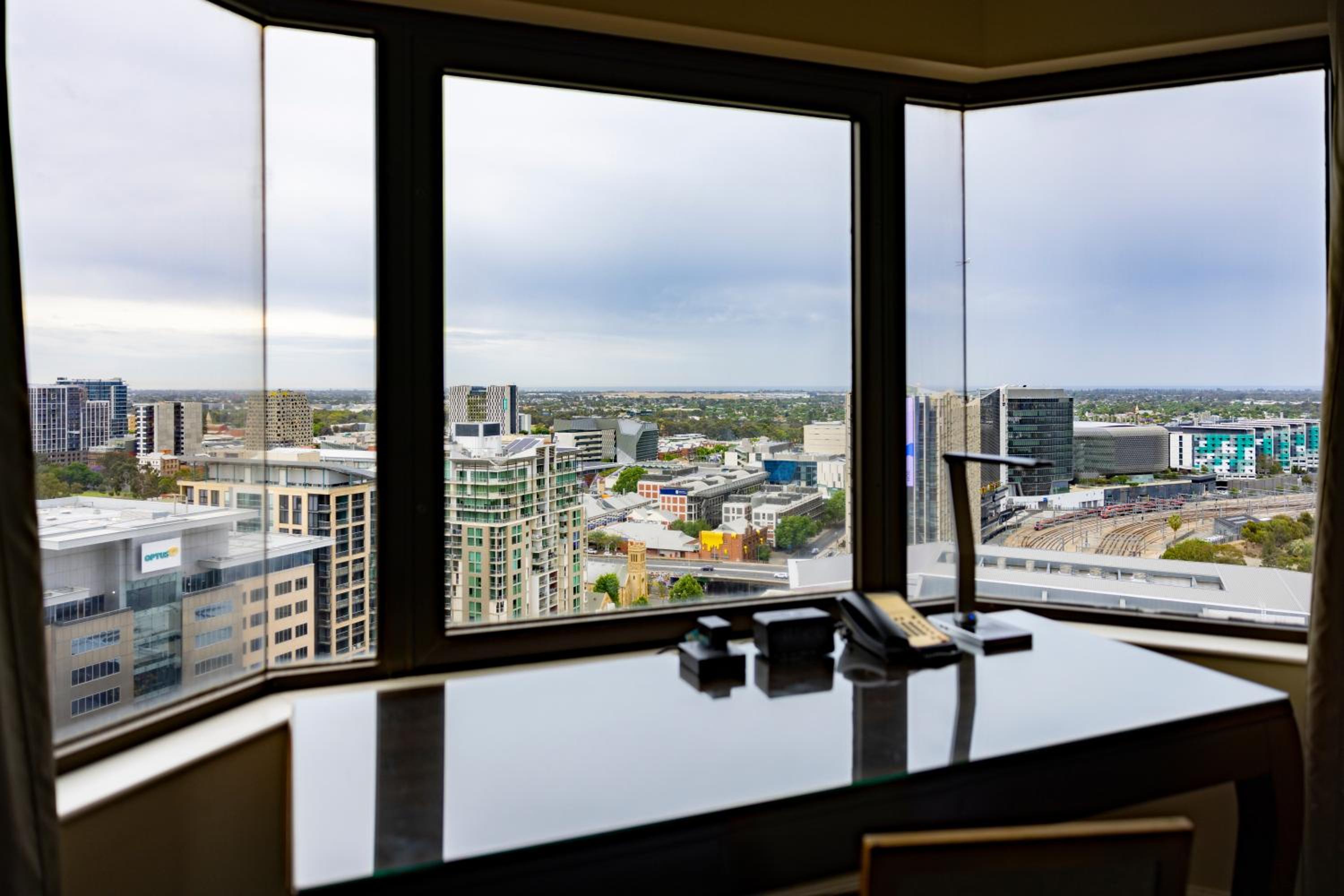 Classic King Room - High Floor - Photo 4