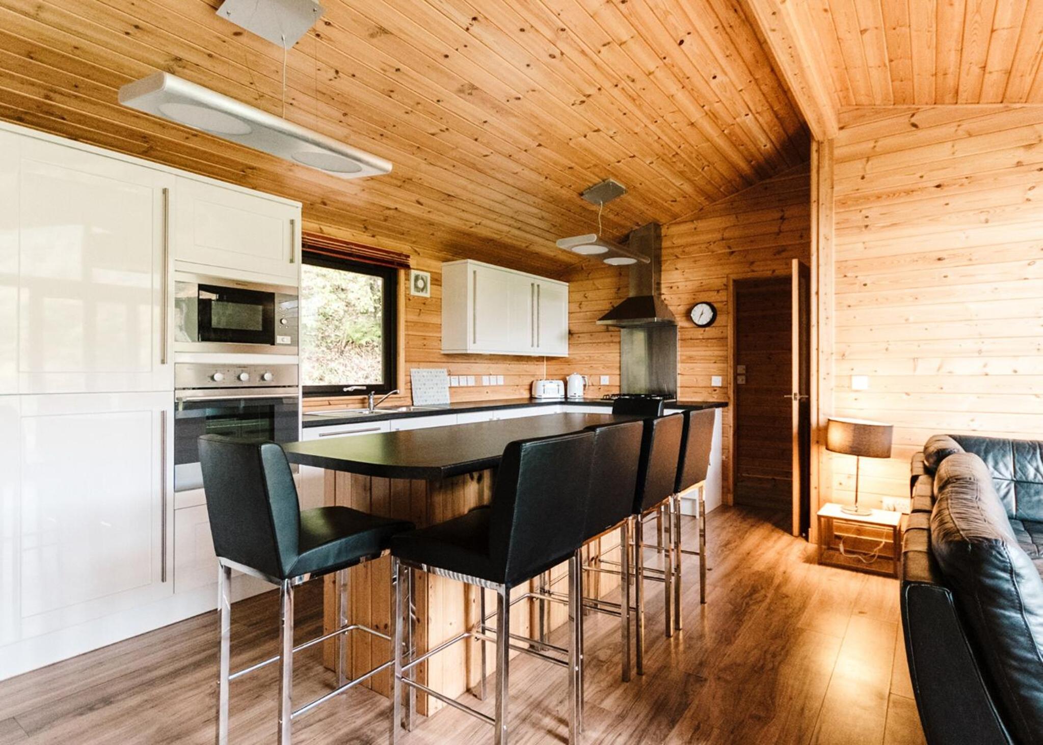 Three-Bedroom Chalet photo 3