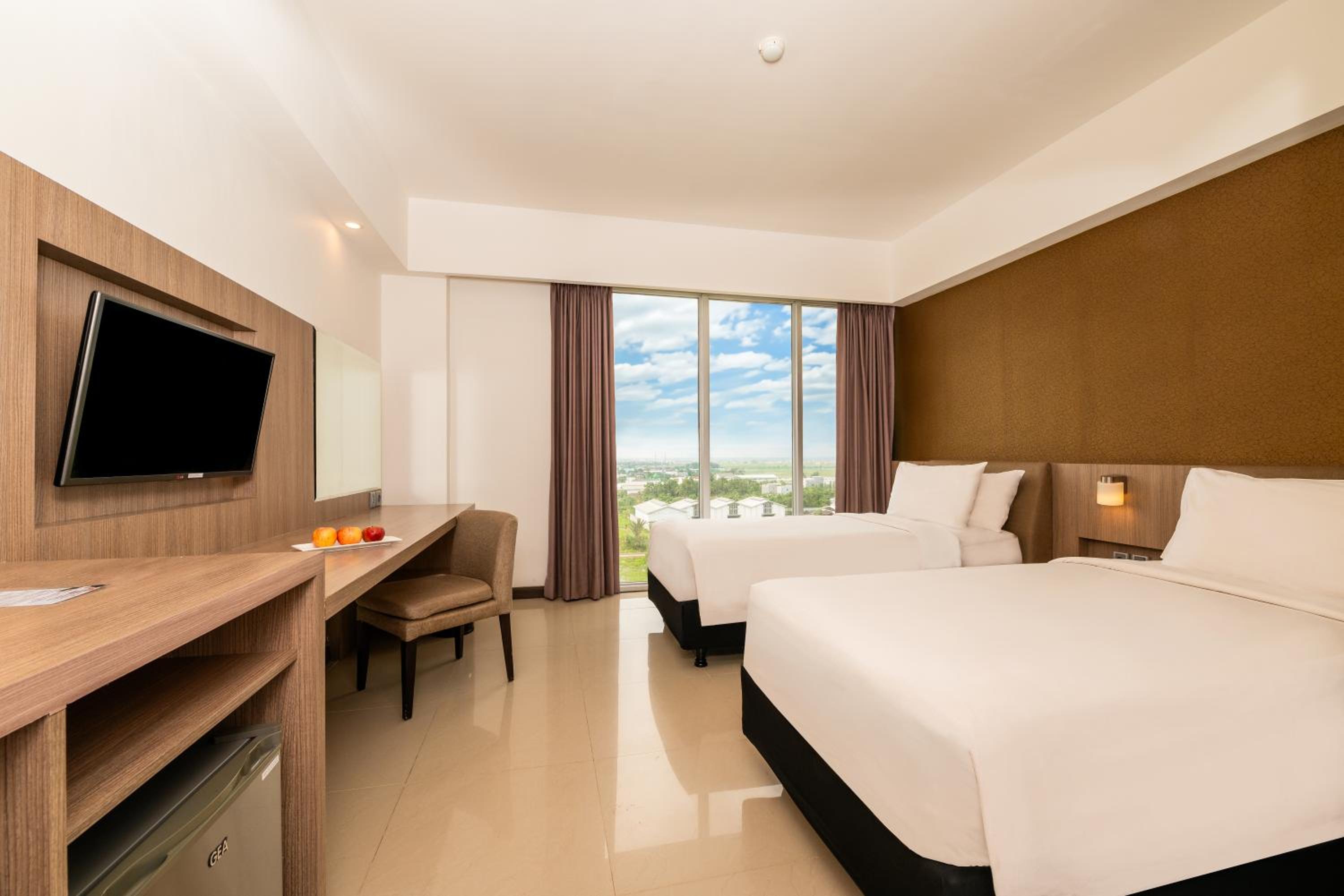 Deluxe Double Or Twin Room - Photo 2