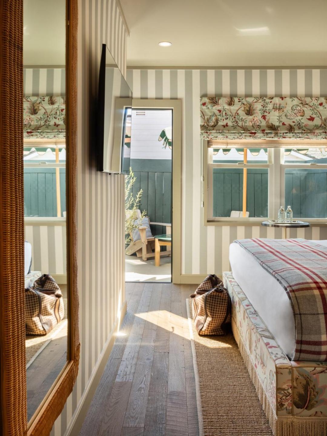 King Room with Balcony photo 2