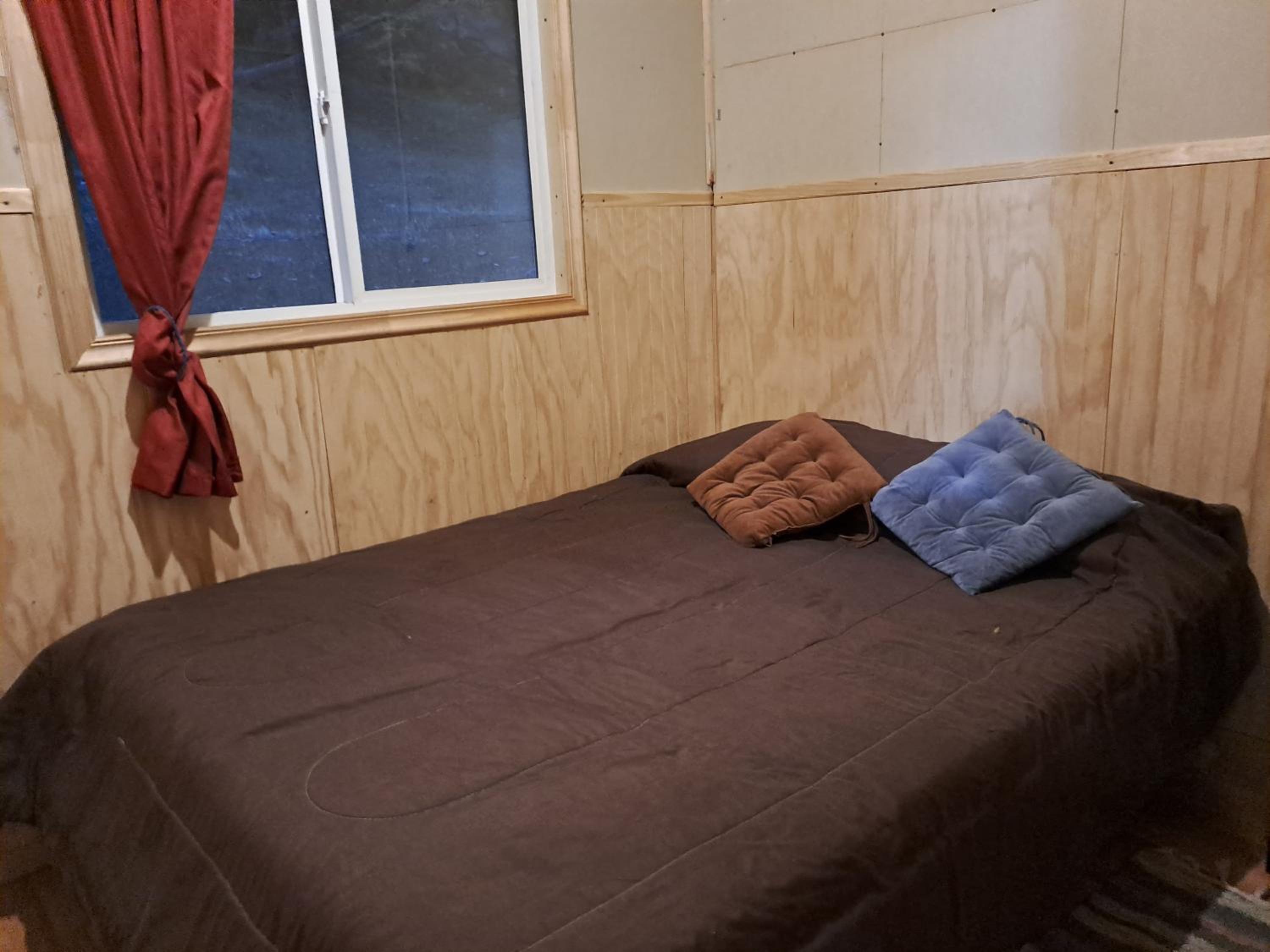Three-Bedroom House photo 3