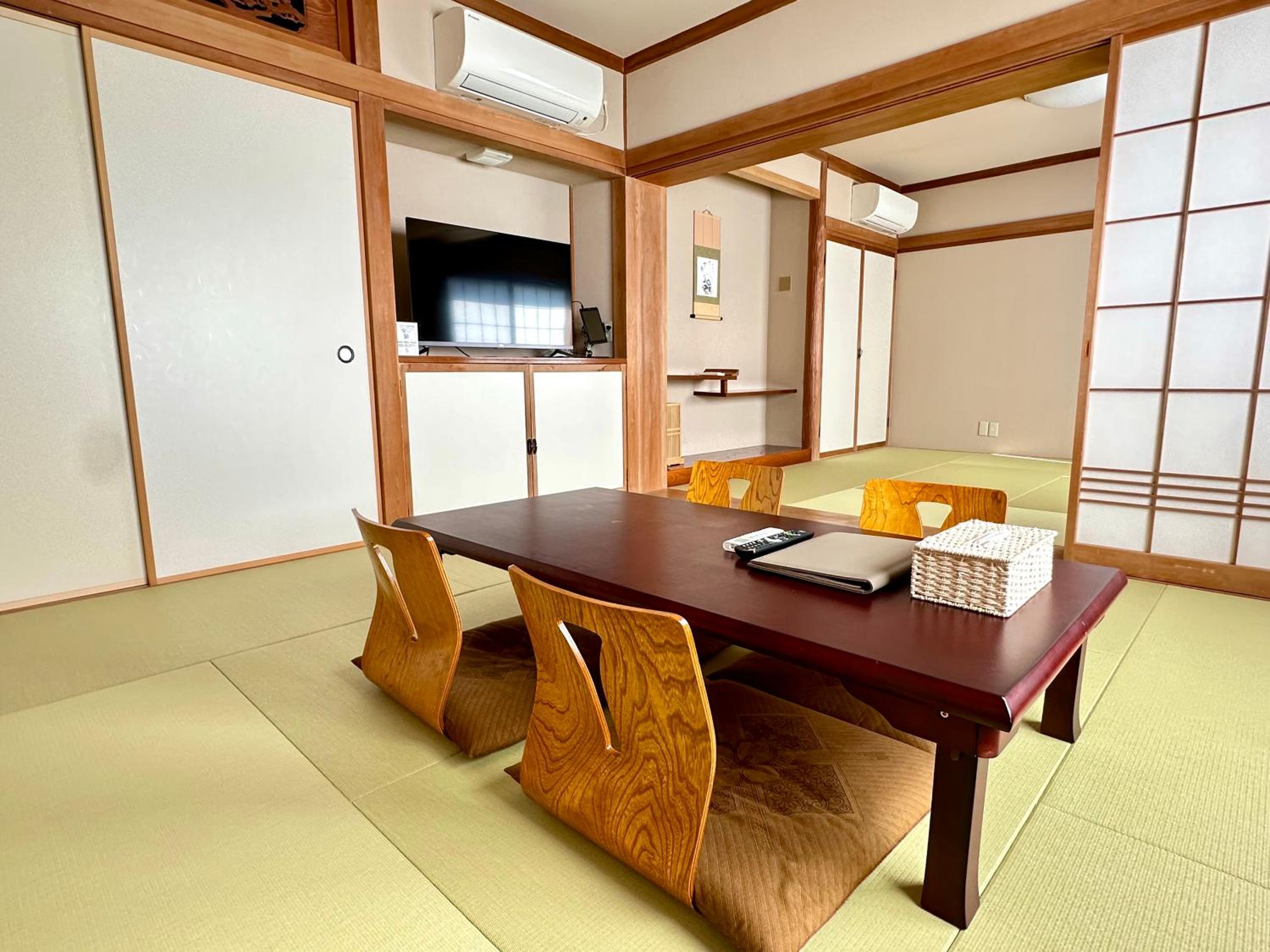 Japanese-Style Room