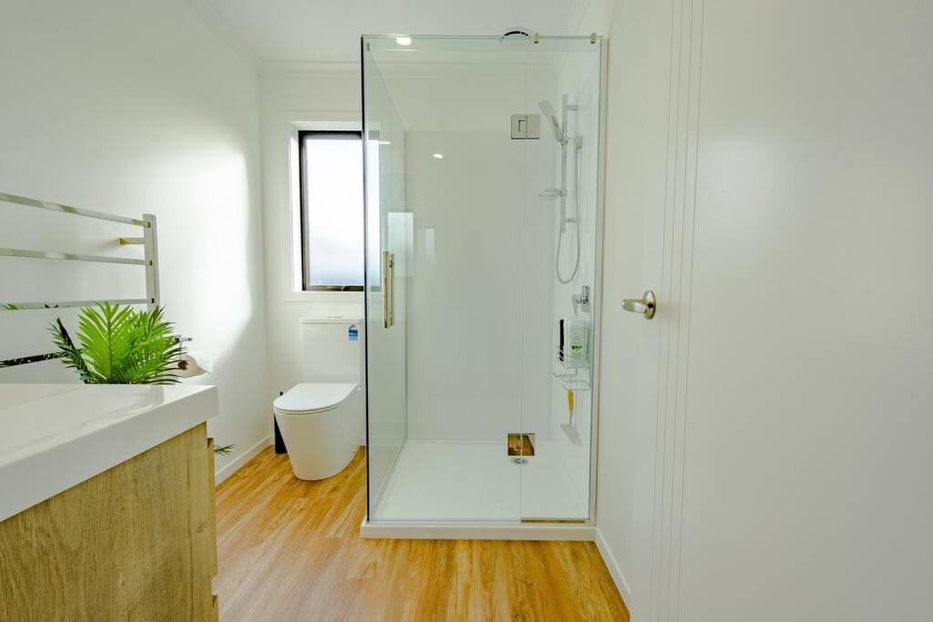 Three-Bedroom Apartment photo 2