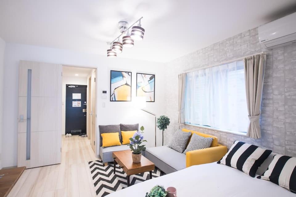 Apartment with Balcony photo 1