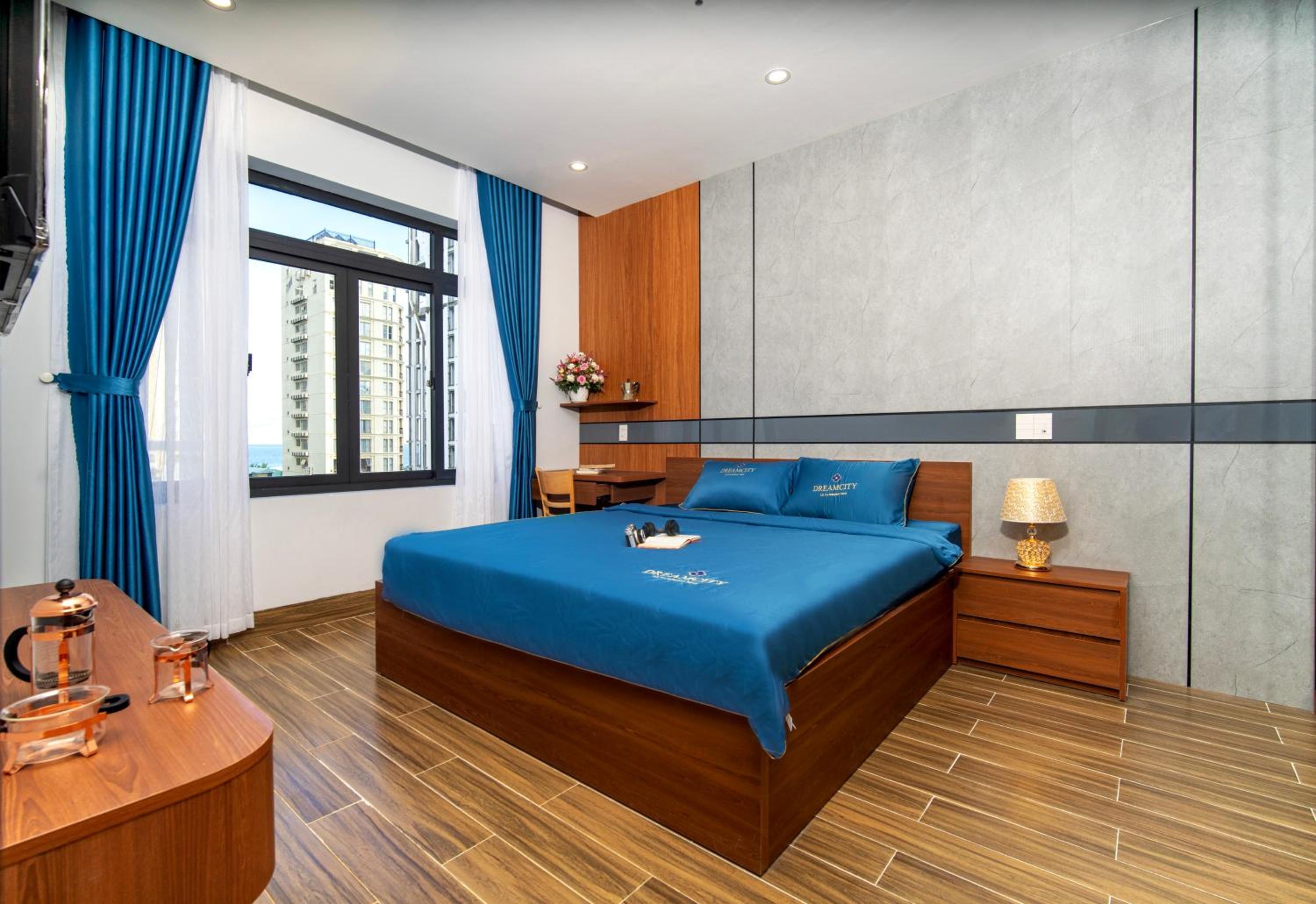 One-Bedroom Apartment - Oceanfront