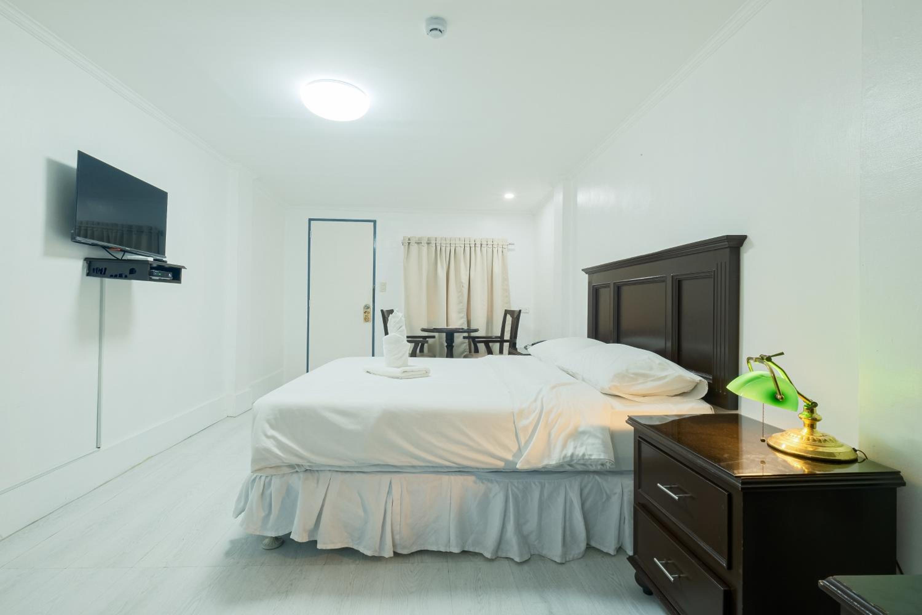 Standard Double Room photo 2