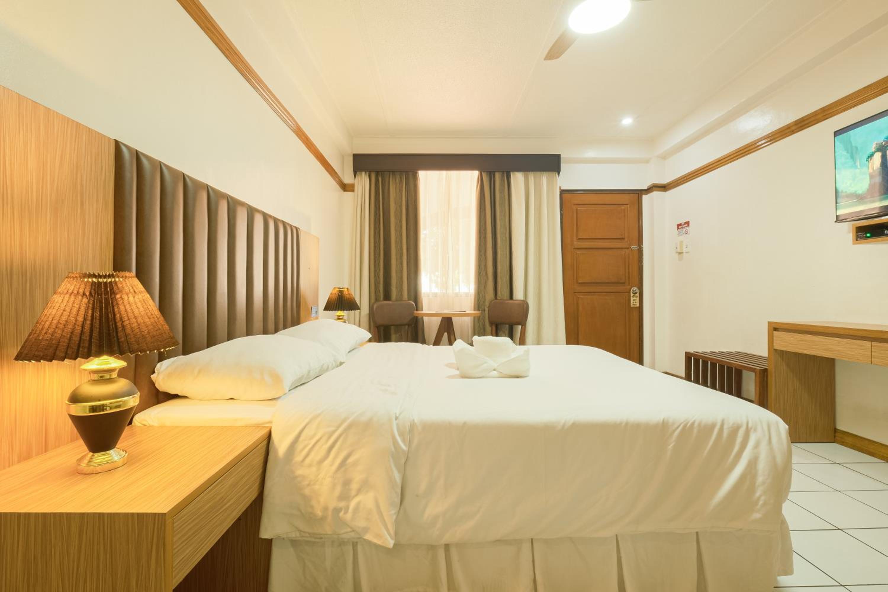Superior Deluxe Double Room  photo 2