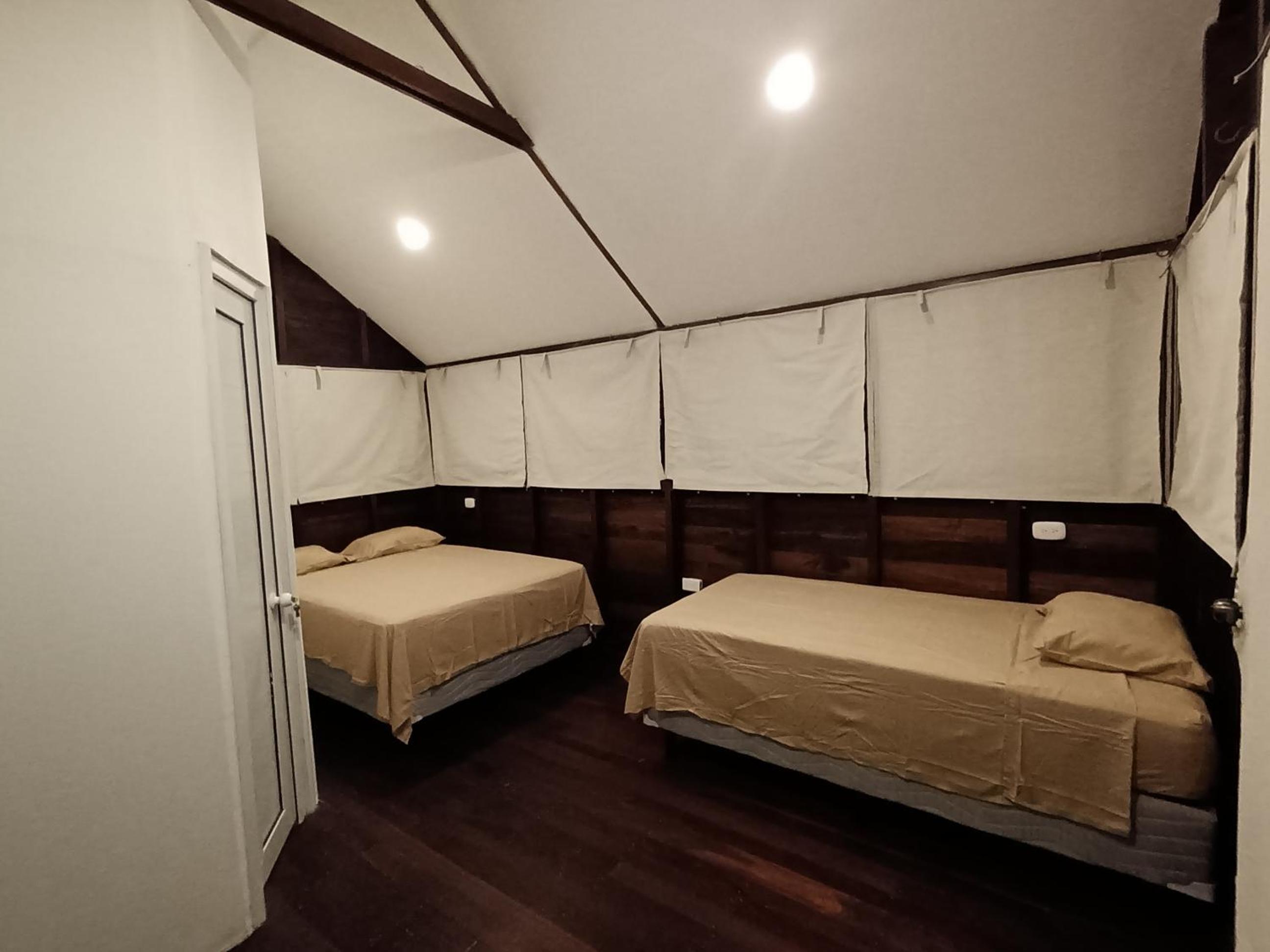 Triple Room with Private Bathroom photo 1