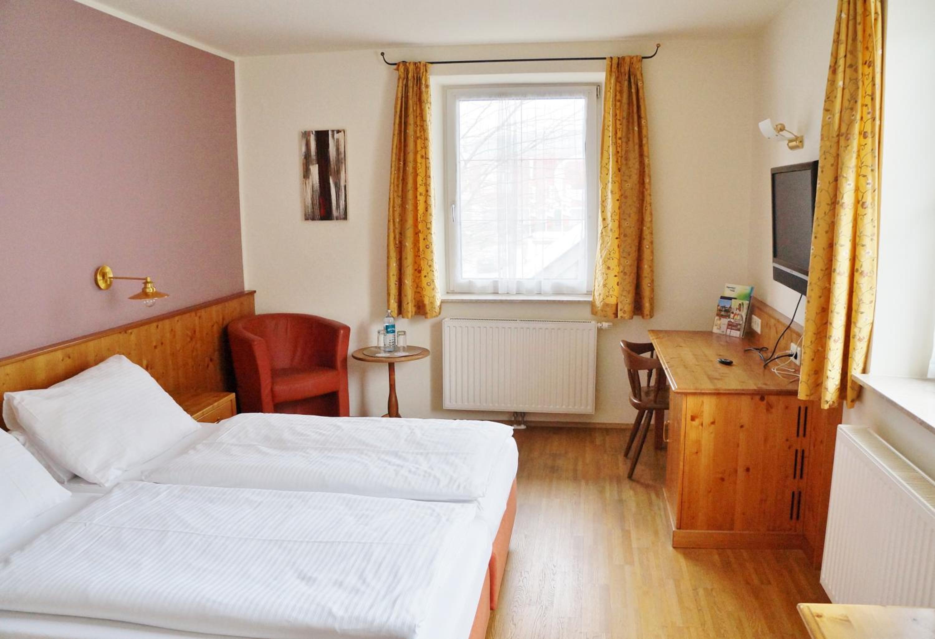 Double Room - Photo 1