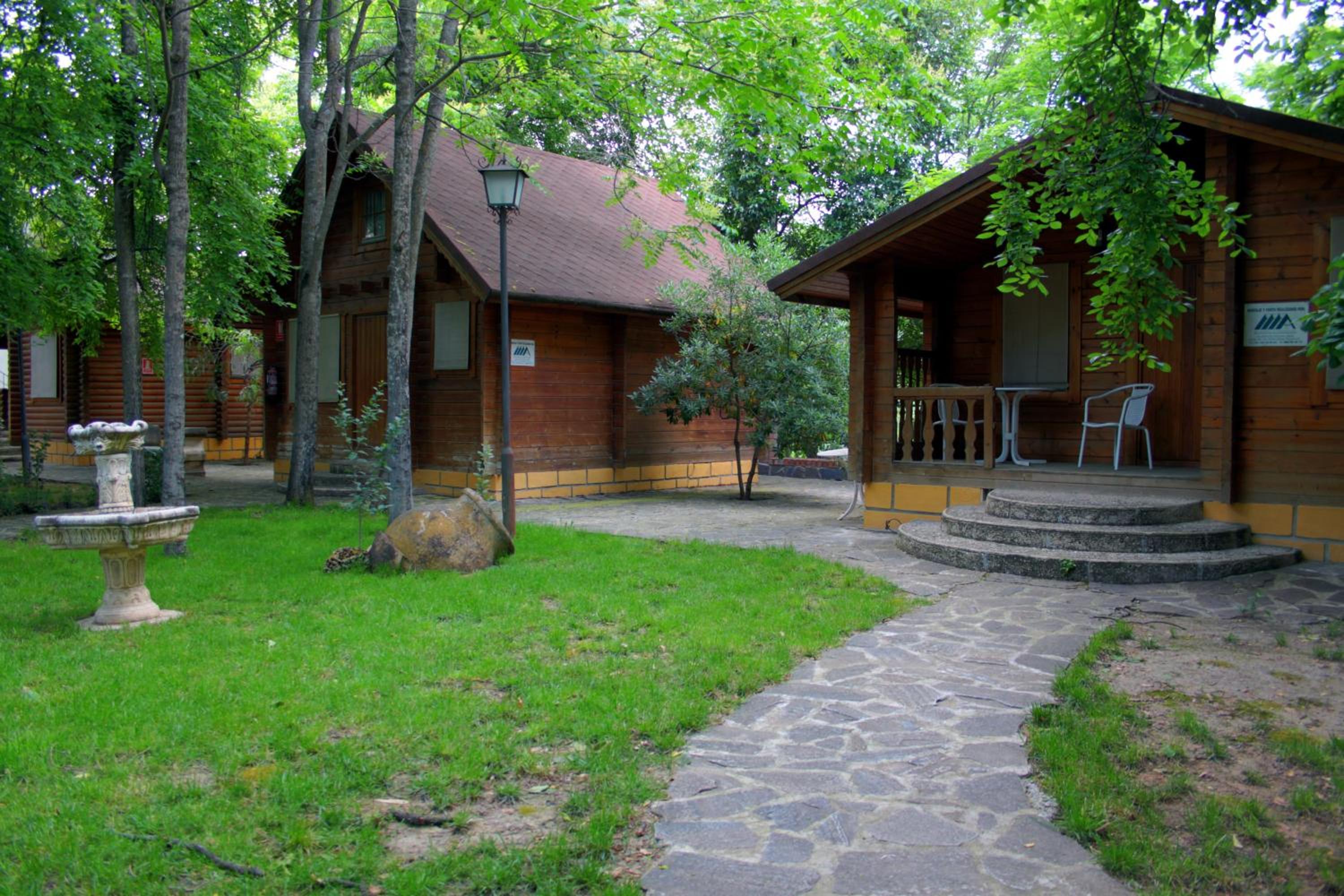 Bungalow (2 Adults + 2 Children under 12 years old) photo 3