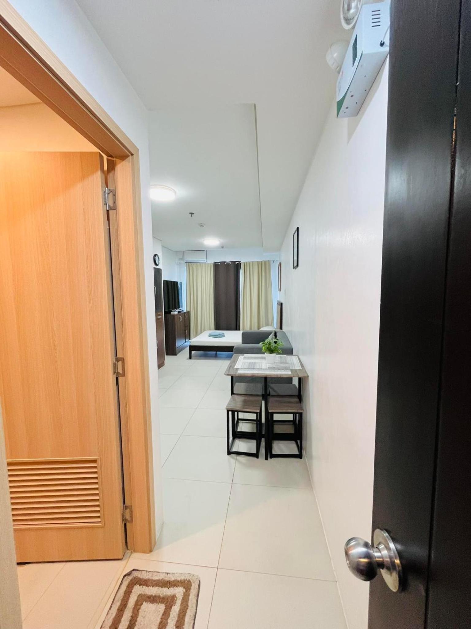 Studio Apartment - Photo 28