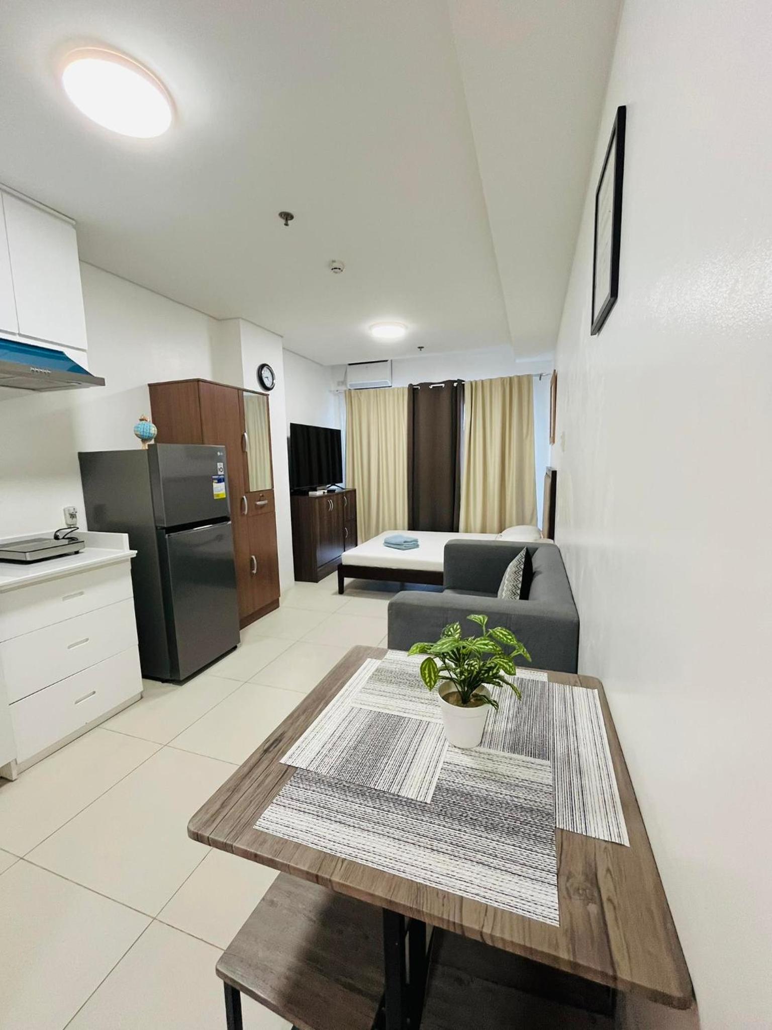 Studio Apartment - Photo 29